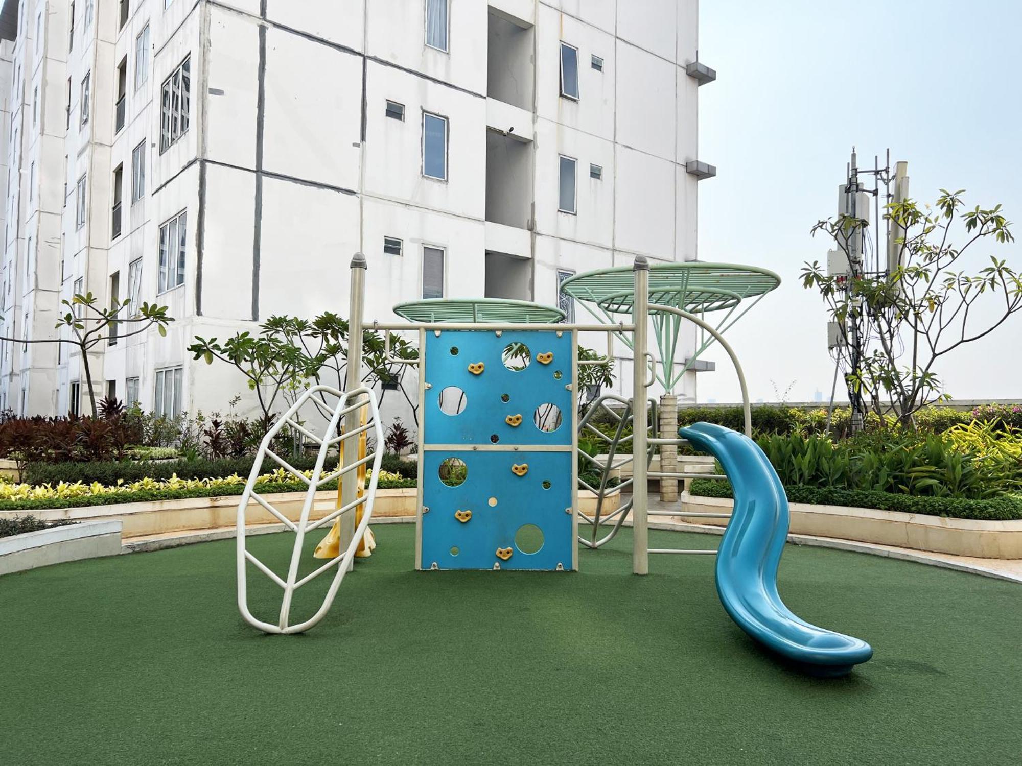 Bassura Apartment by Aok Property view 3