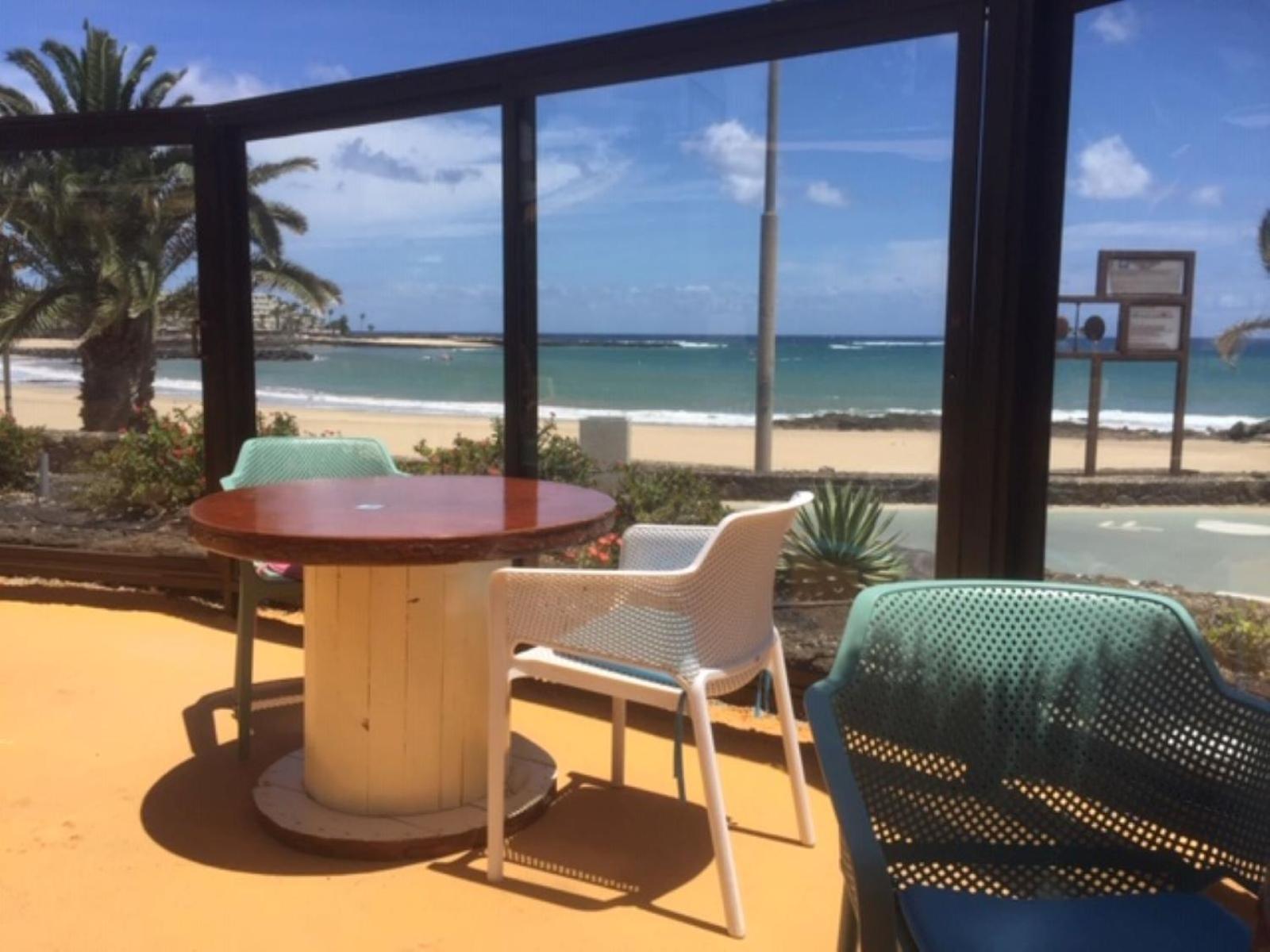 Villa Victoria just 150 metres from Playa Bastian Costa Teguise