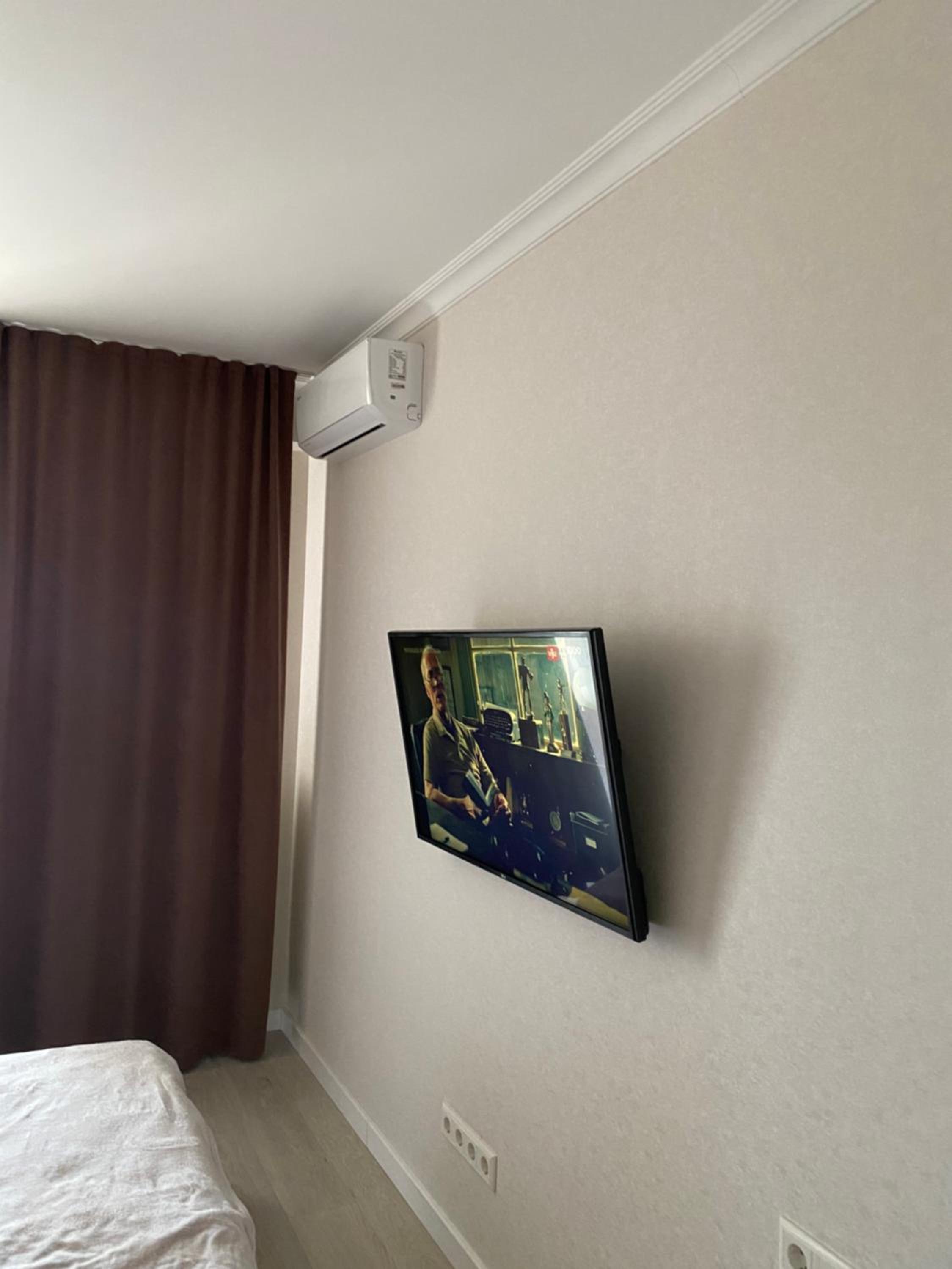 Zoe’s cozy apartment view 5