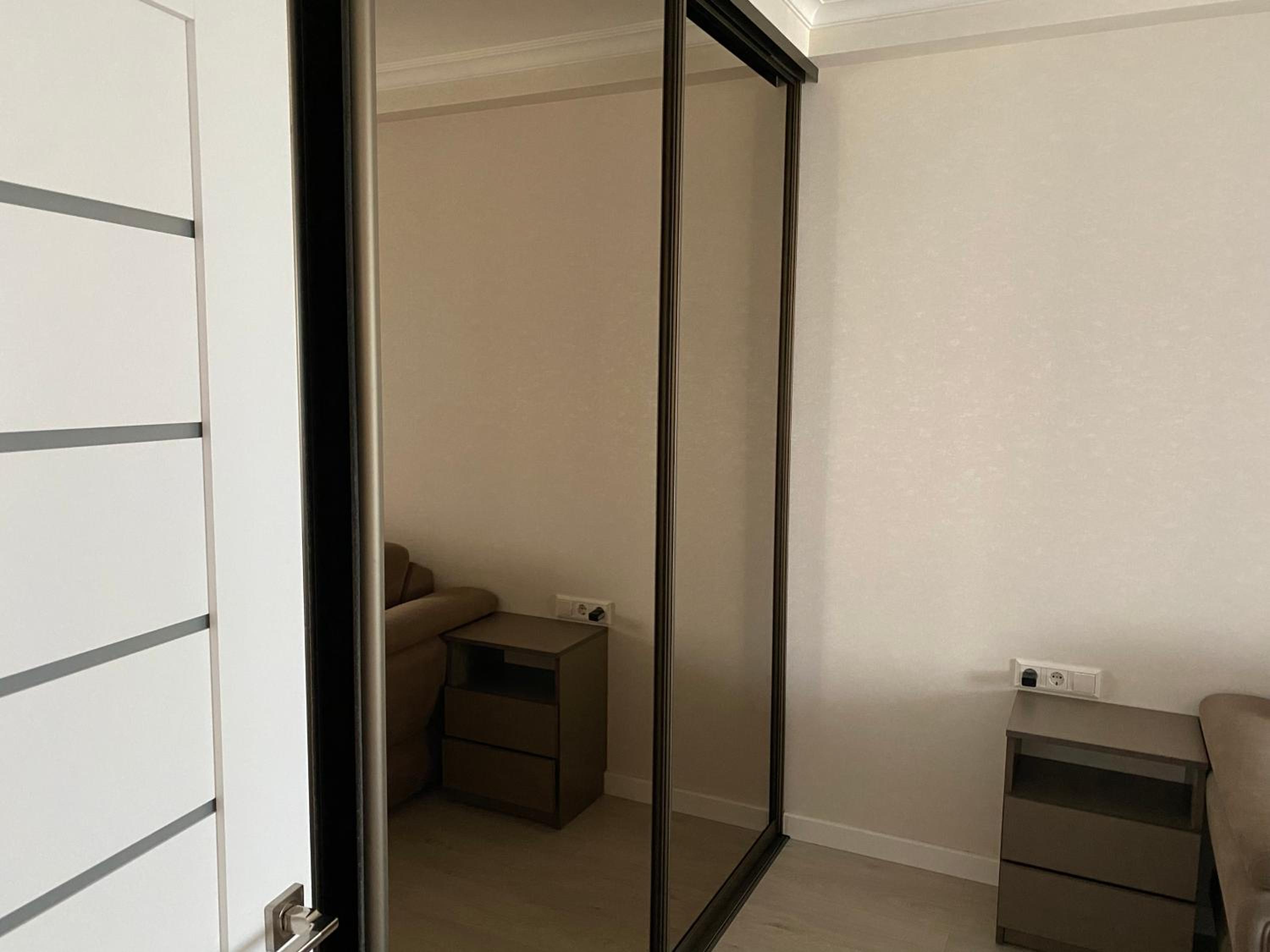 Zoe’s cozy apartment view 4