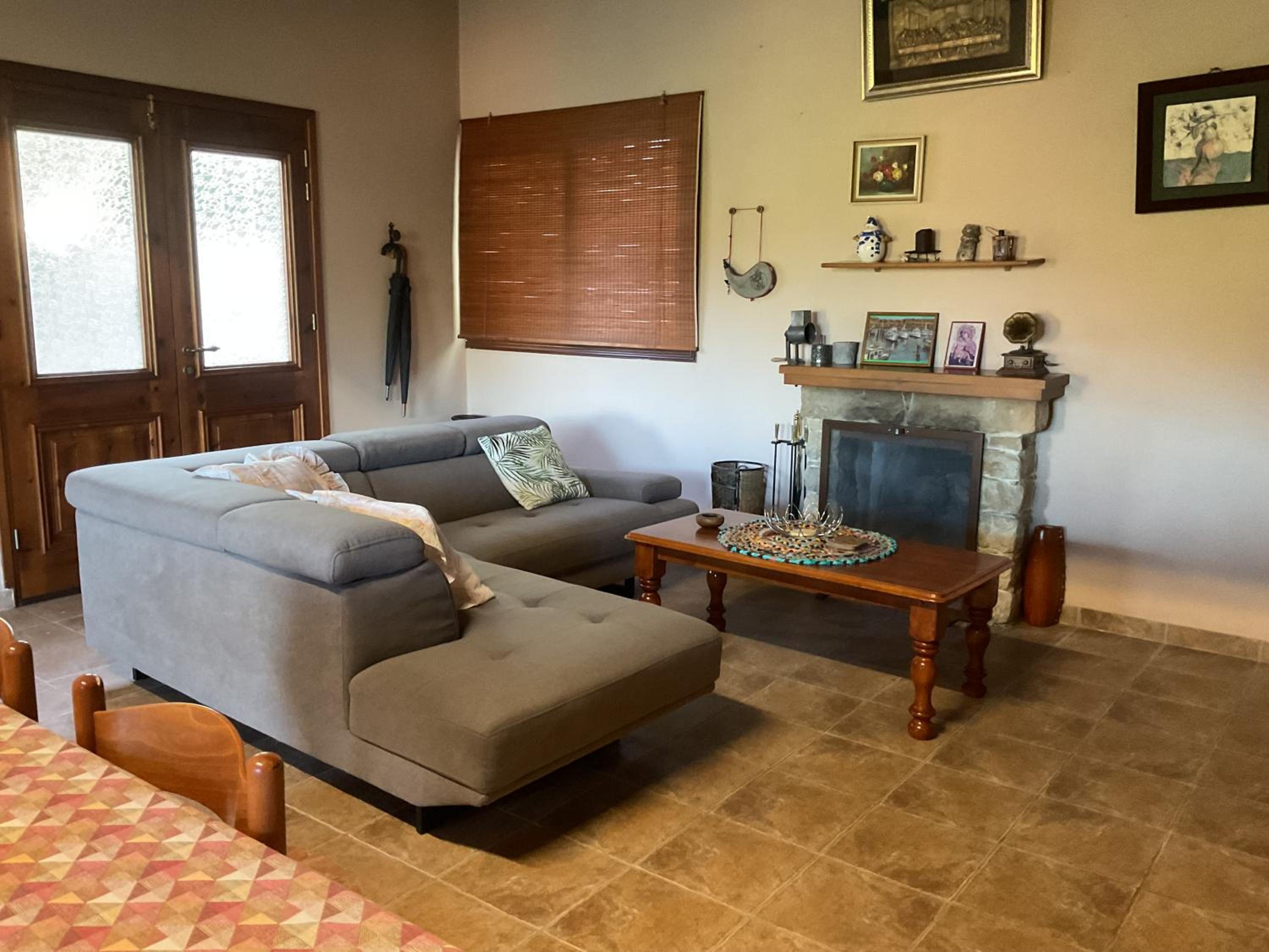 Evie's House Arakapas