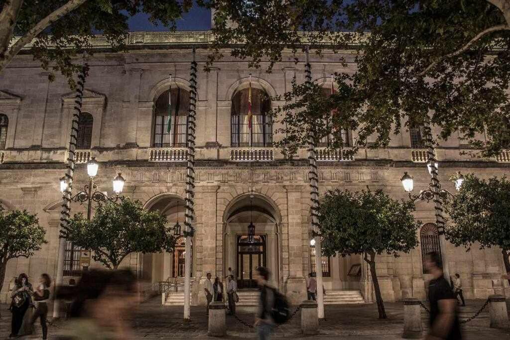 Casa con piscina junto catedral de sevilla