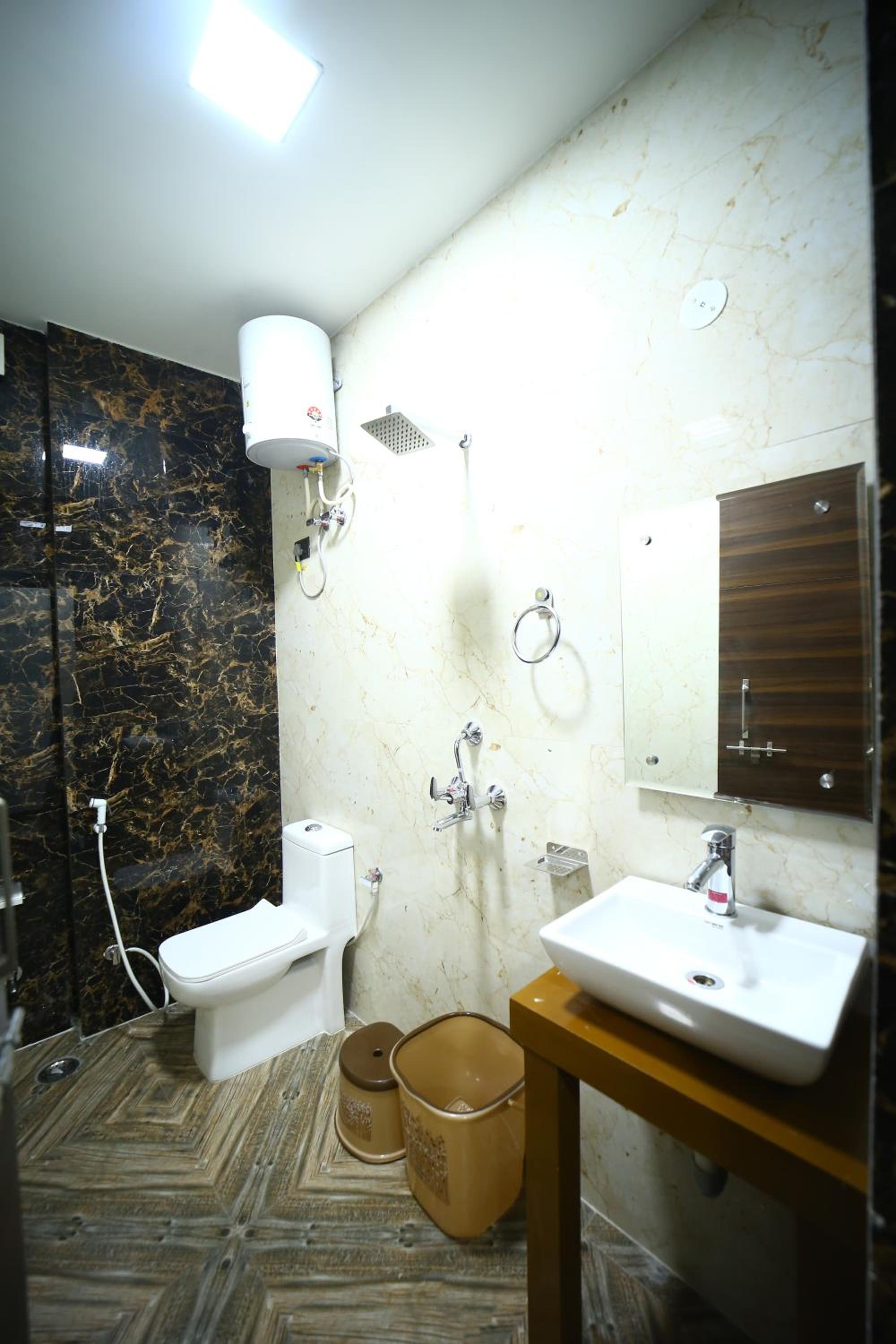 Hotel Byke Ride - Walkable from Agra Cantt Railway Station