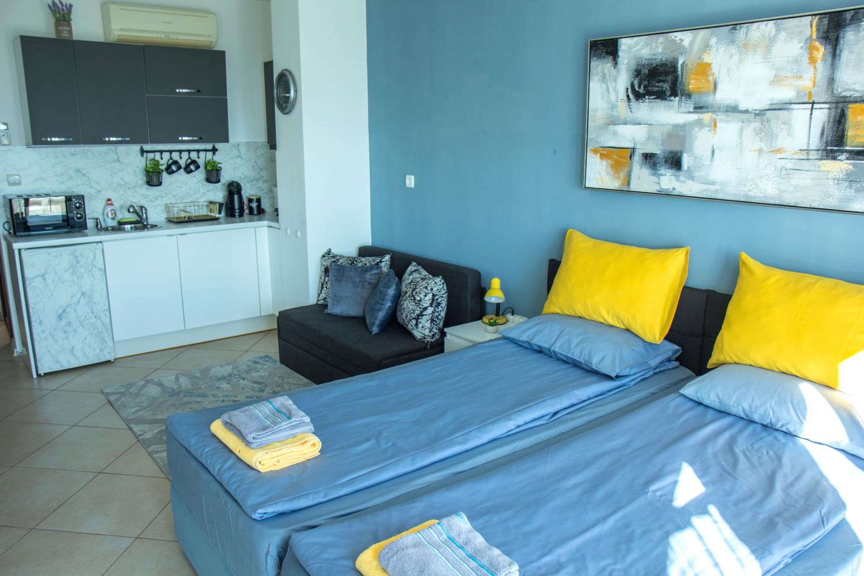 Black sea Narcissus - quiet studio with amazing sea view