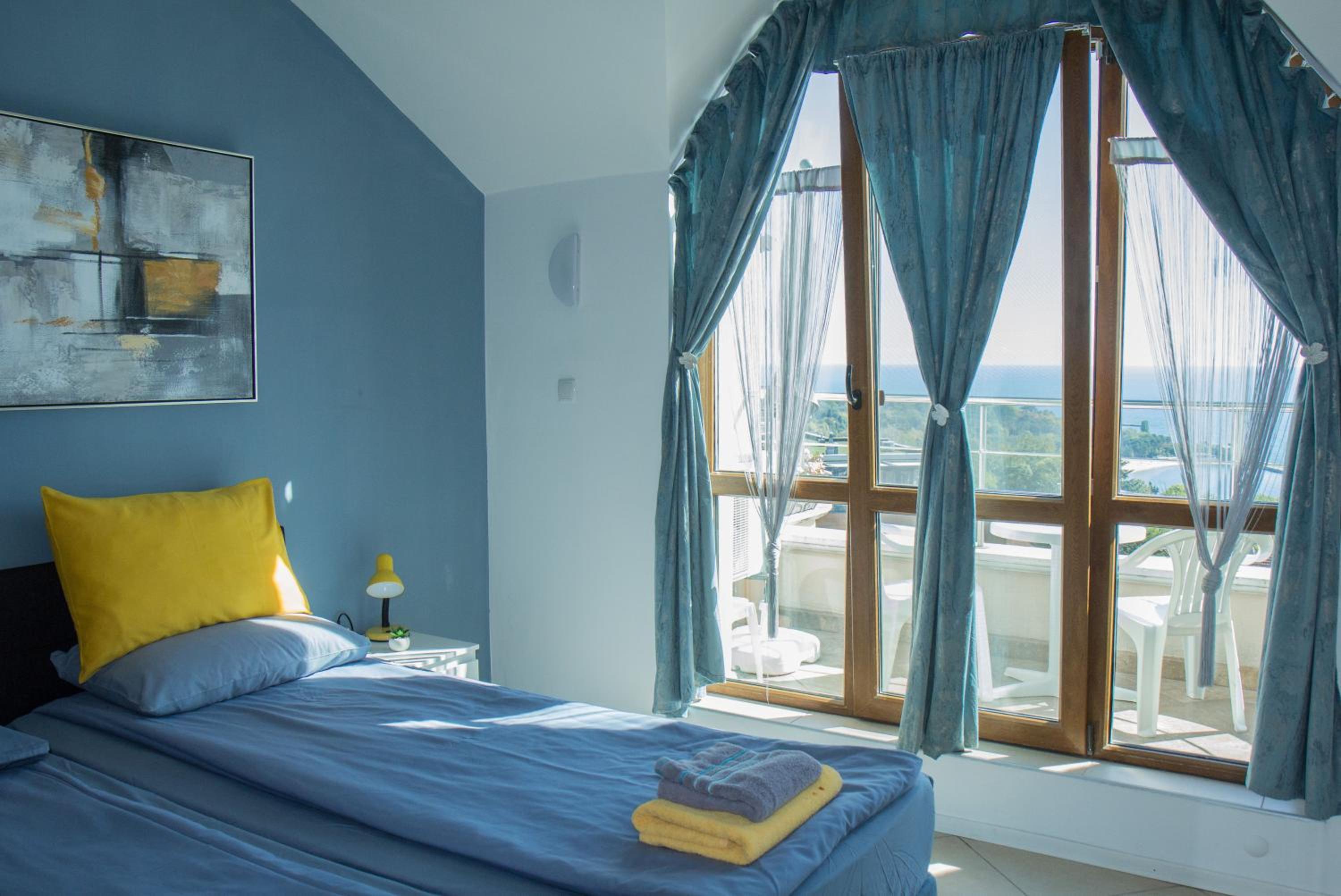 Black sea Narcissus - quiet studio with amazing sea view