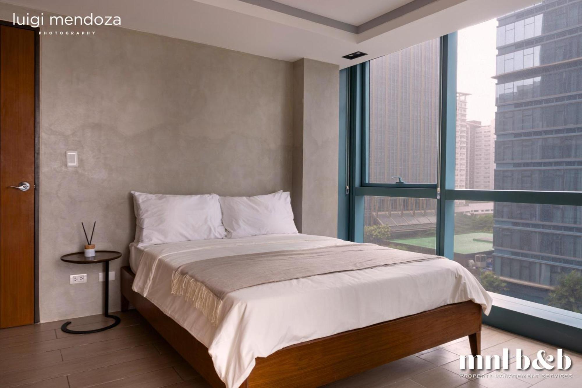 Luxury 2BR in Uptown Bgc Free pool use