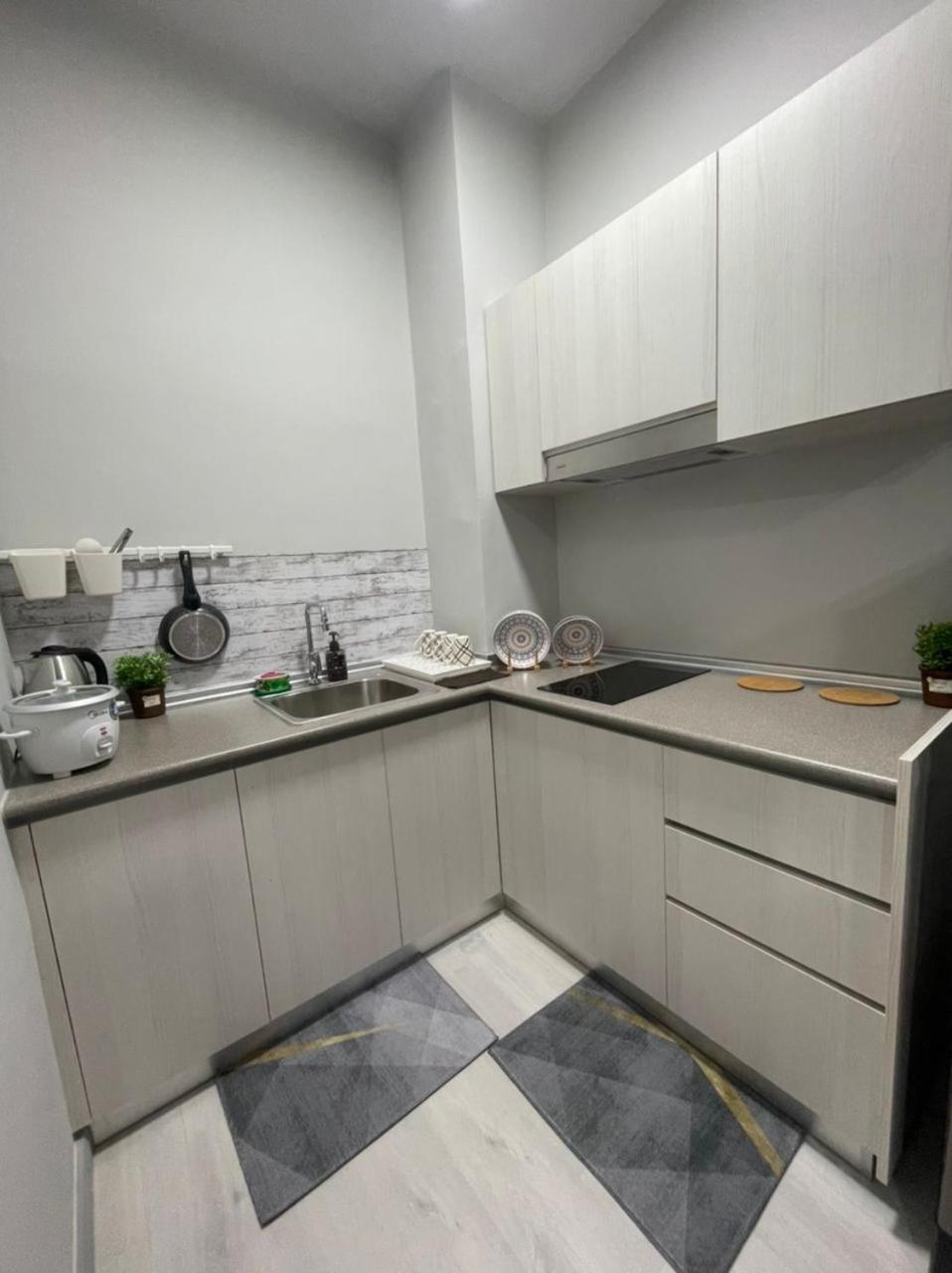Jesselton Quay Seaview homestay with free 1 parking by StayPlace photo 6