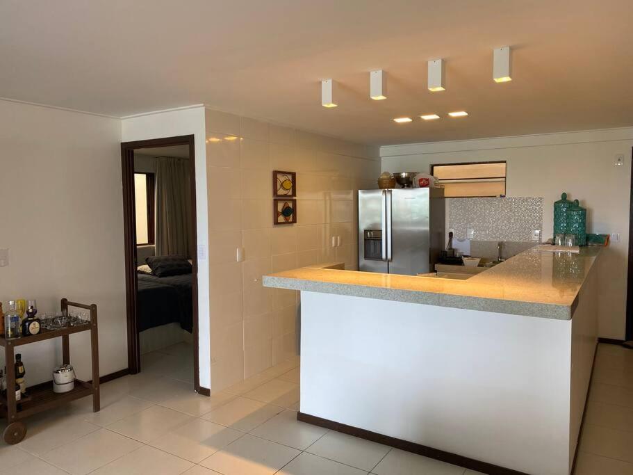 Condomínio Barra Bali apartamento térreo de frente para mar