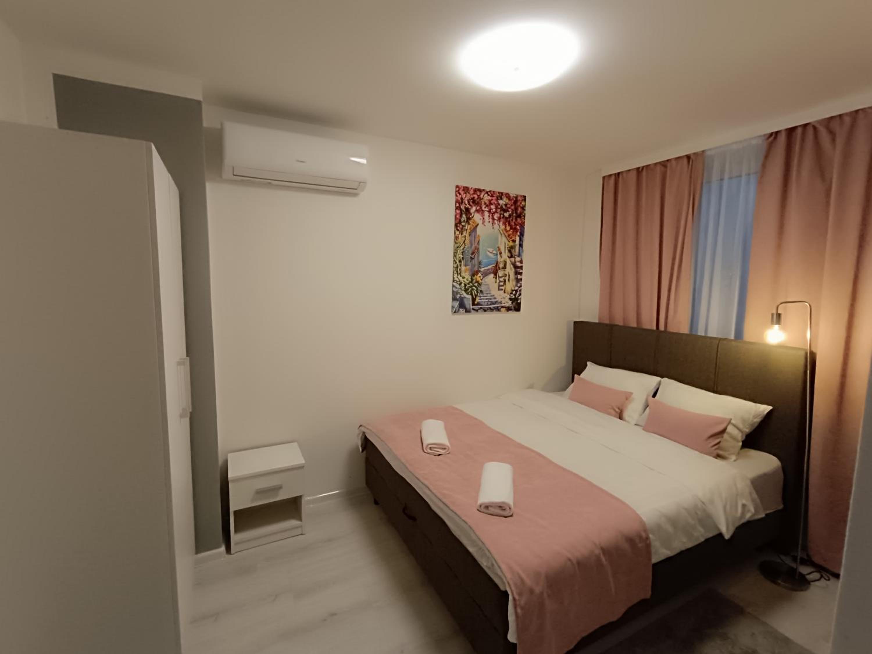 Apartments Ajša