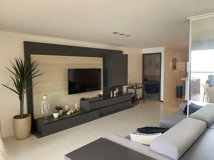 Condomínio Barra Bali apartamento térreo de frente para mar