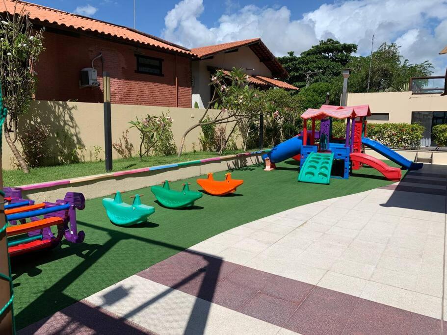 Condomínio Barra Bali apartamento térreo de frente para mar
