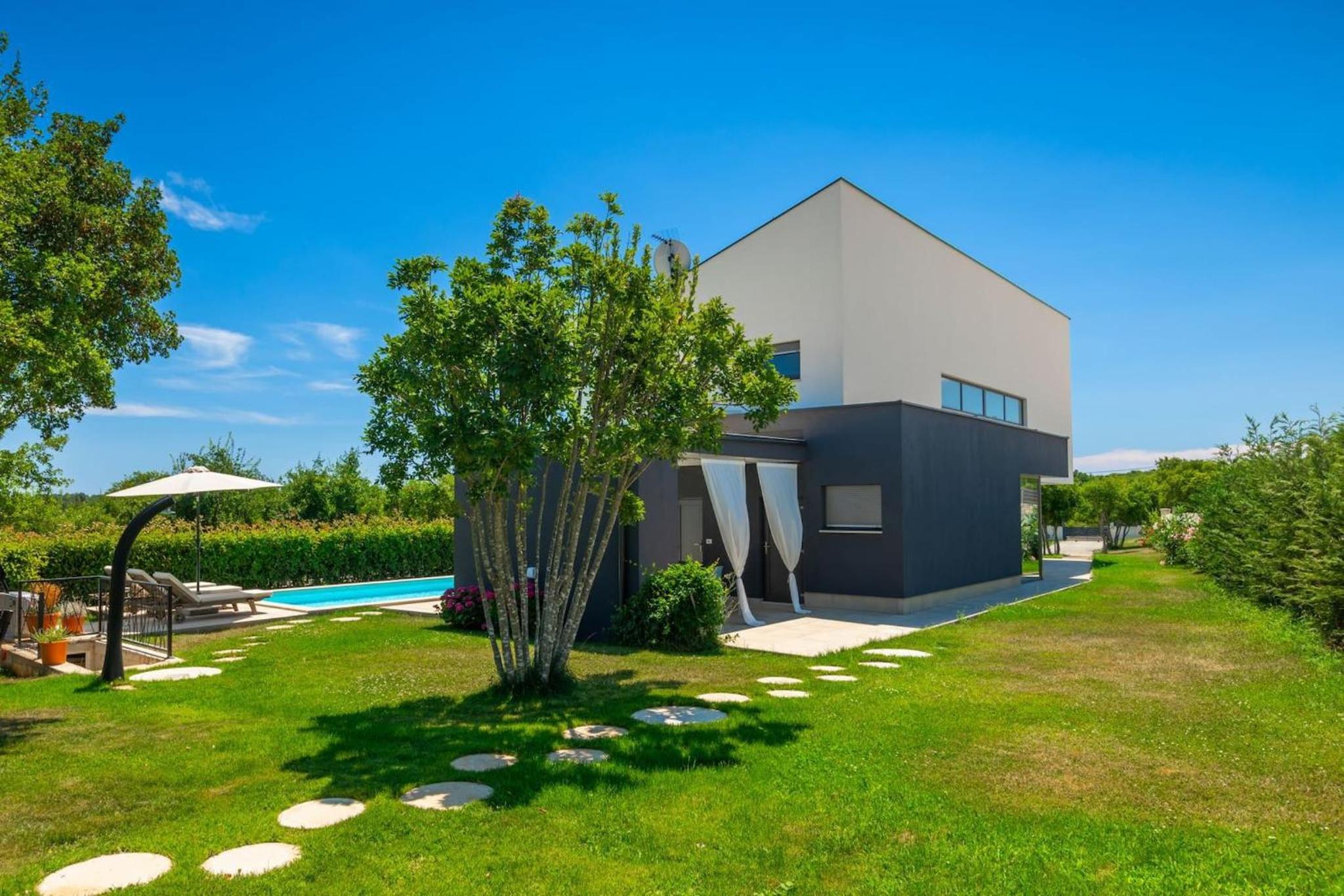 Luxury villa Hedone with pool in Rakalj
