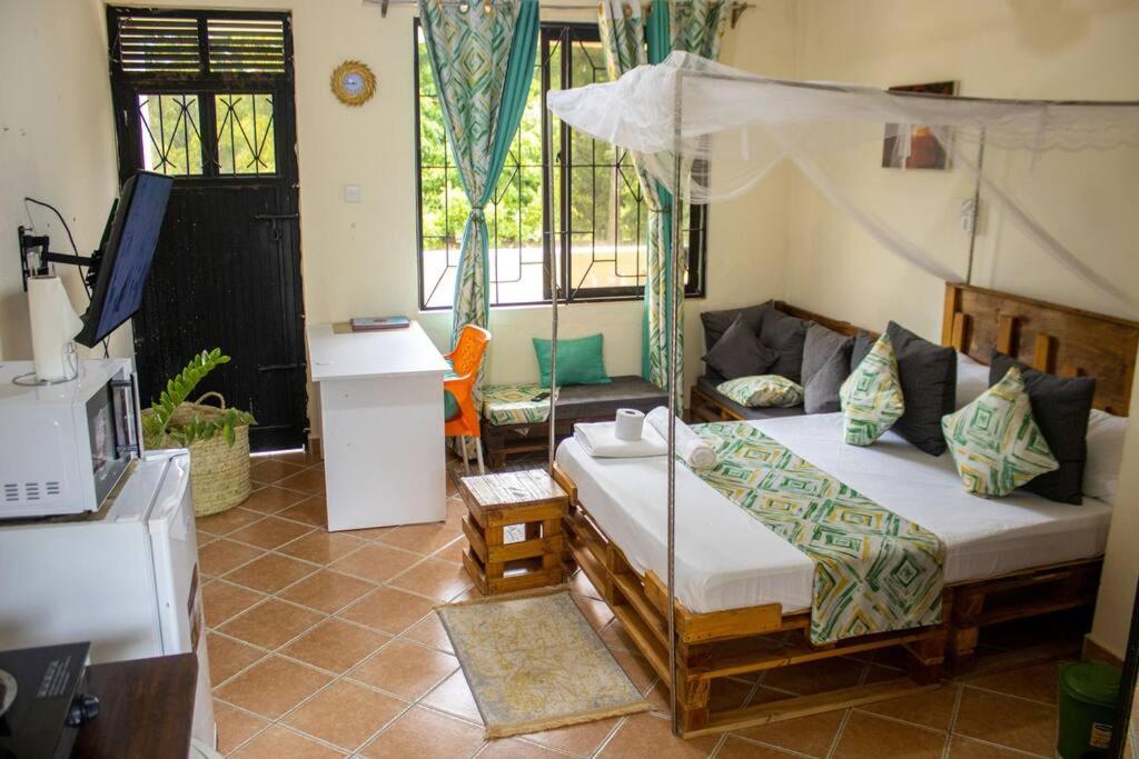 Kilifonia Getaway By The Coast view 2