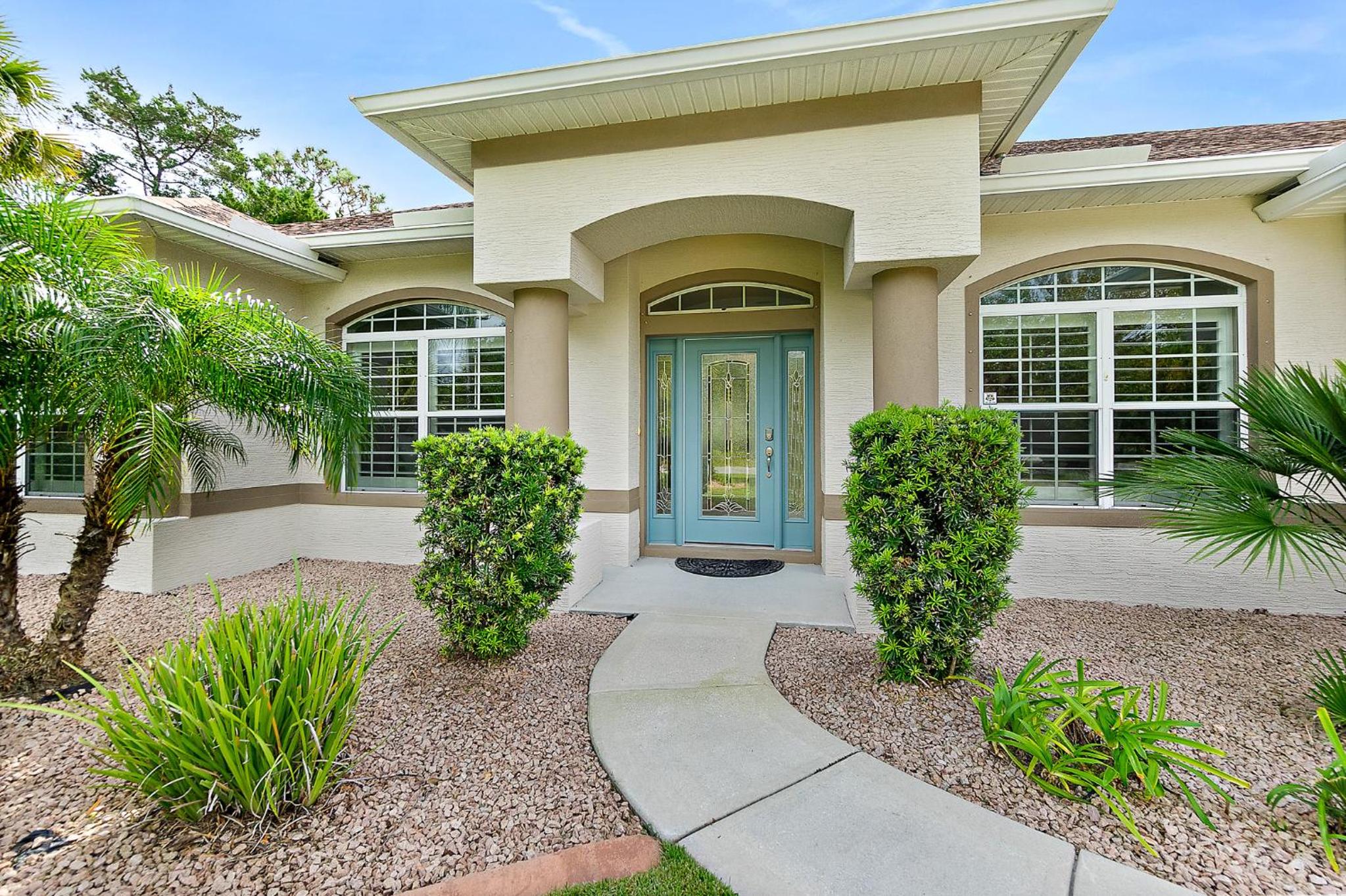 Hotel Canal Waterfront Home with Private Pool - Image 1