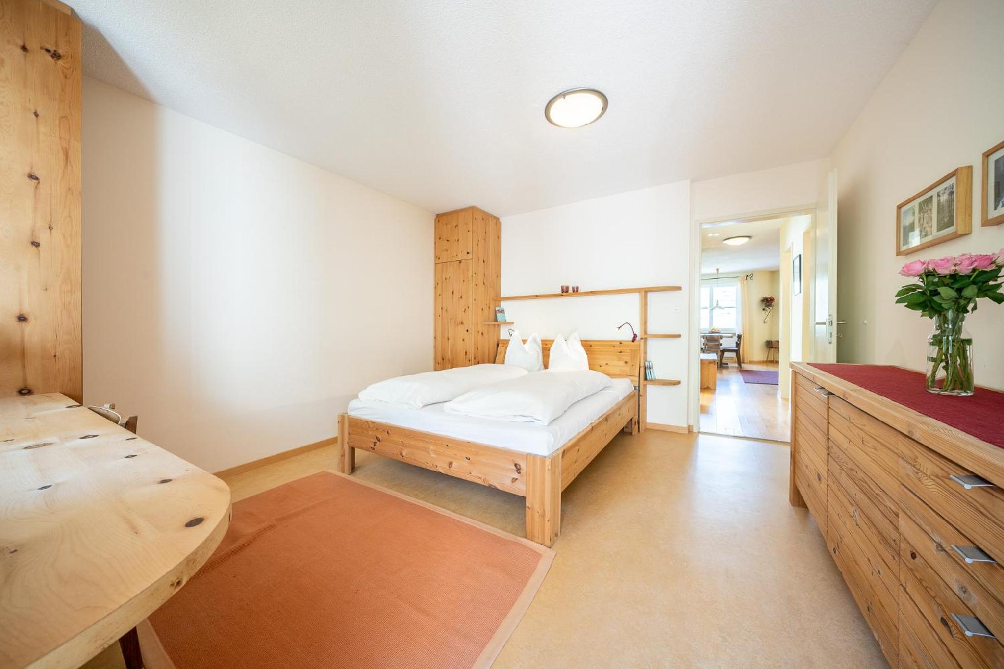 2205 Schoen eingerichtete Wohnung mit stilvollem Flair