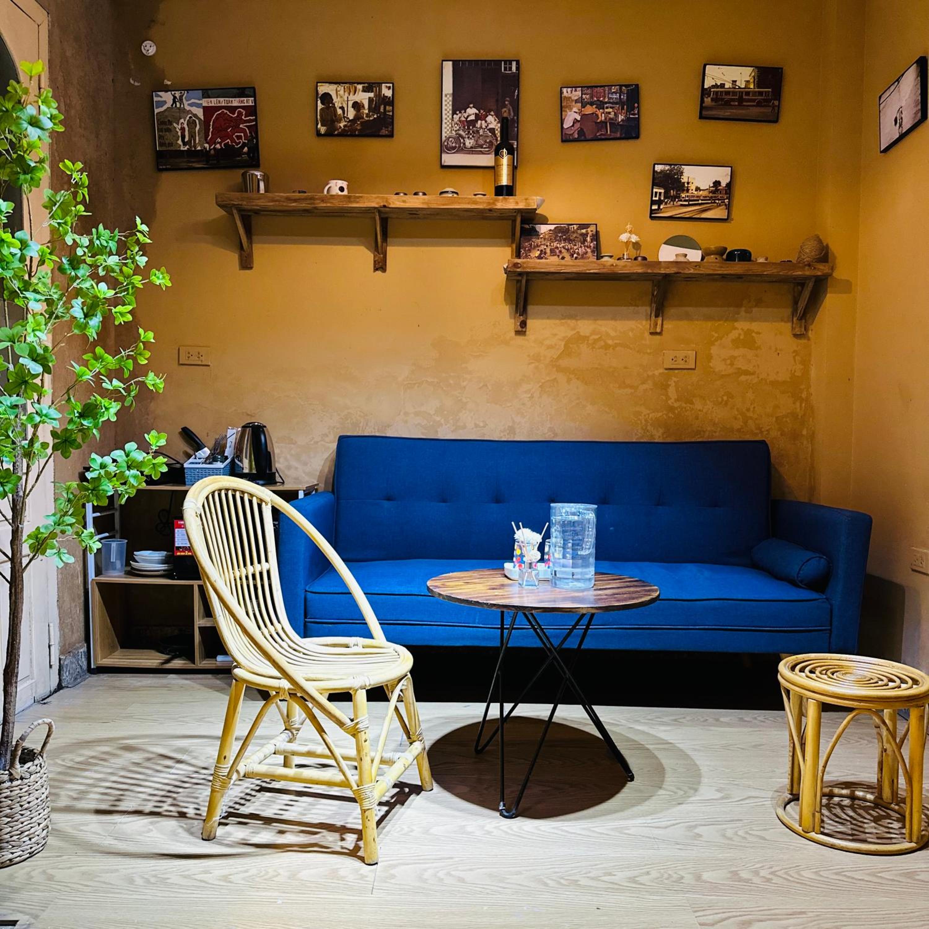Heart of Hoan Kiem 2 floors spacious house for 7 pax