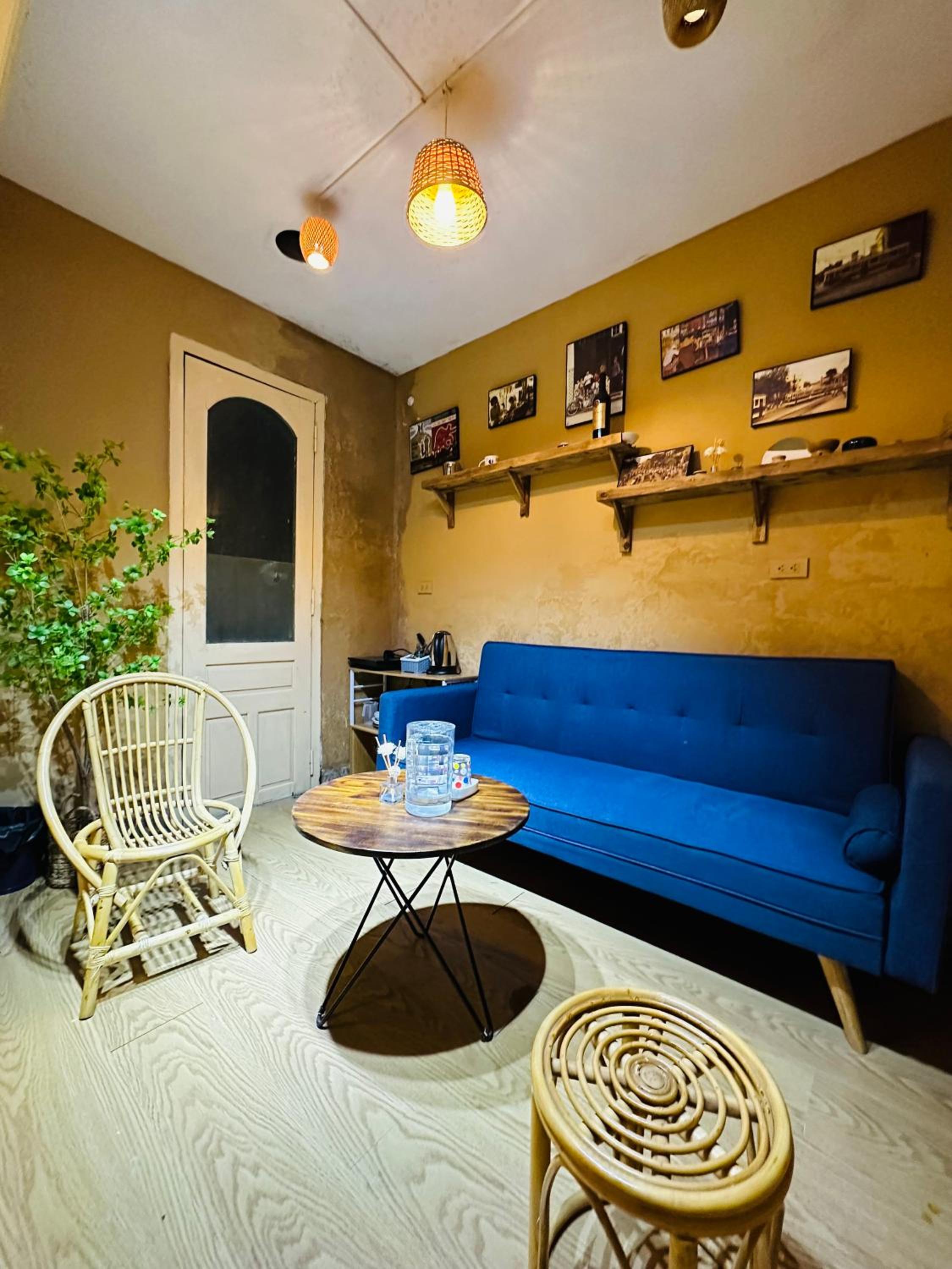 Heart of Hoan Kiem 2 floors spacious house for 7 pax