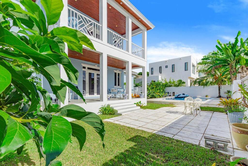 Blu Diamond Luxury Estate Home