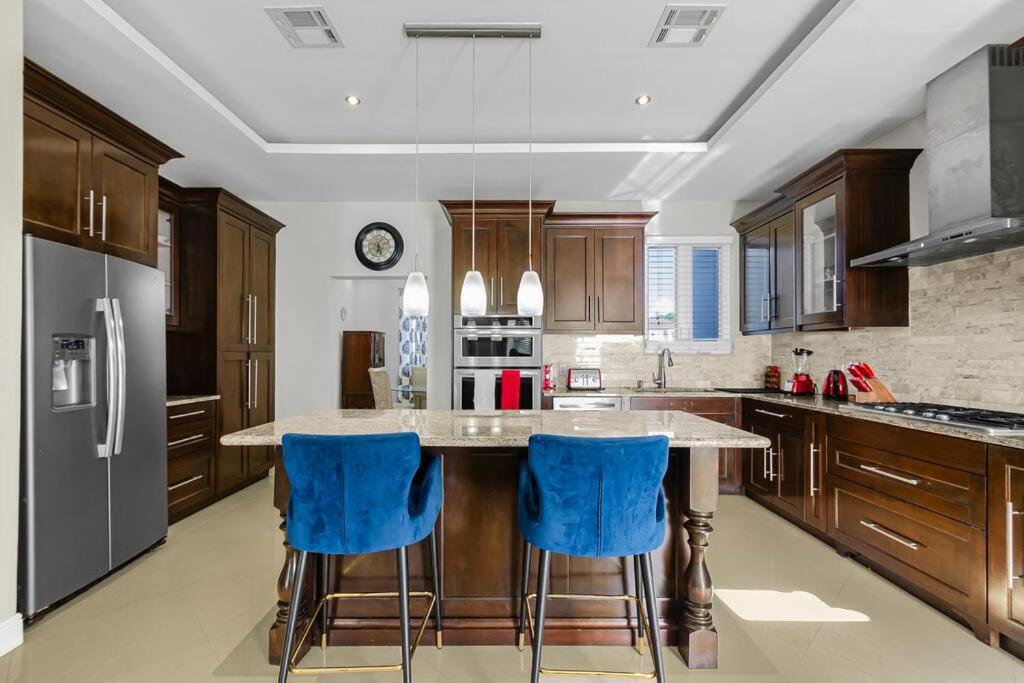 Blu Diamond Luxury Estate Home