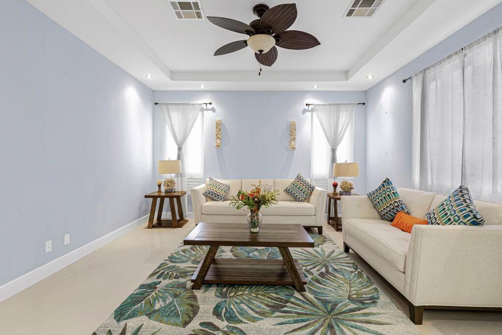 Blu Diamond Luxury Estate Home