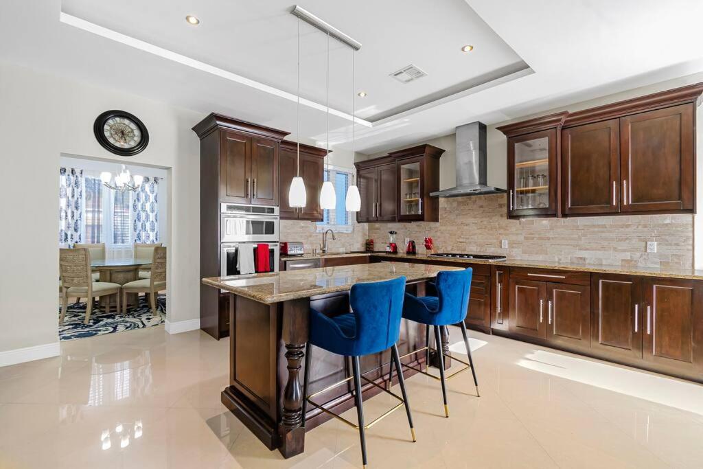 Blu Diamond Luxury Estate Home