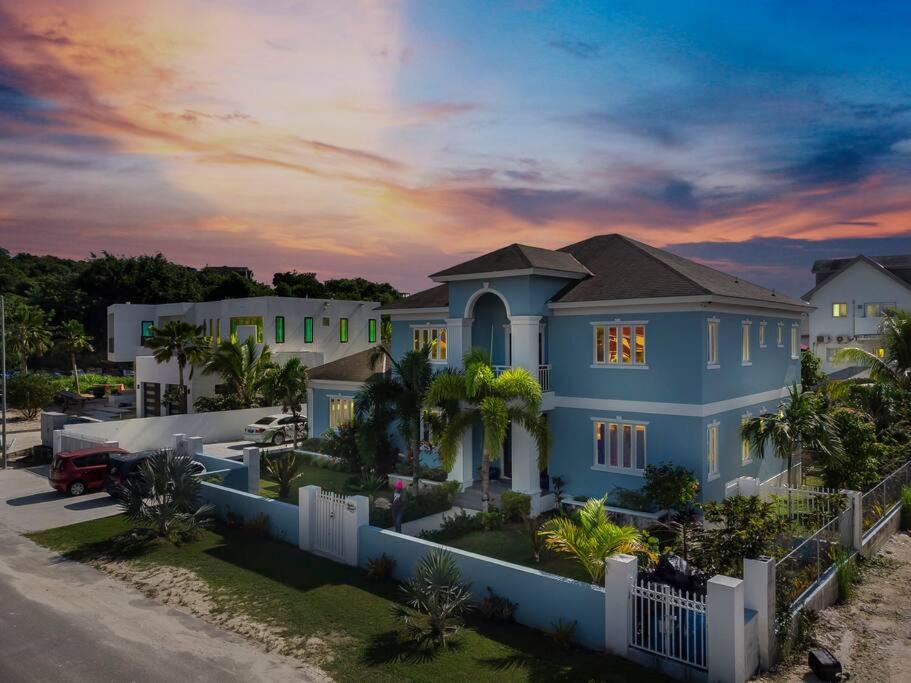 Blu Diamond Luxury Estate Home