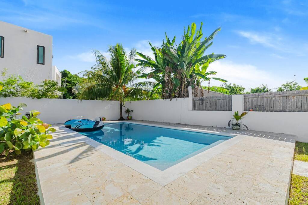 Blu Diamond Luxury Estate Home