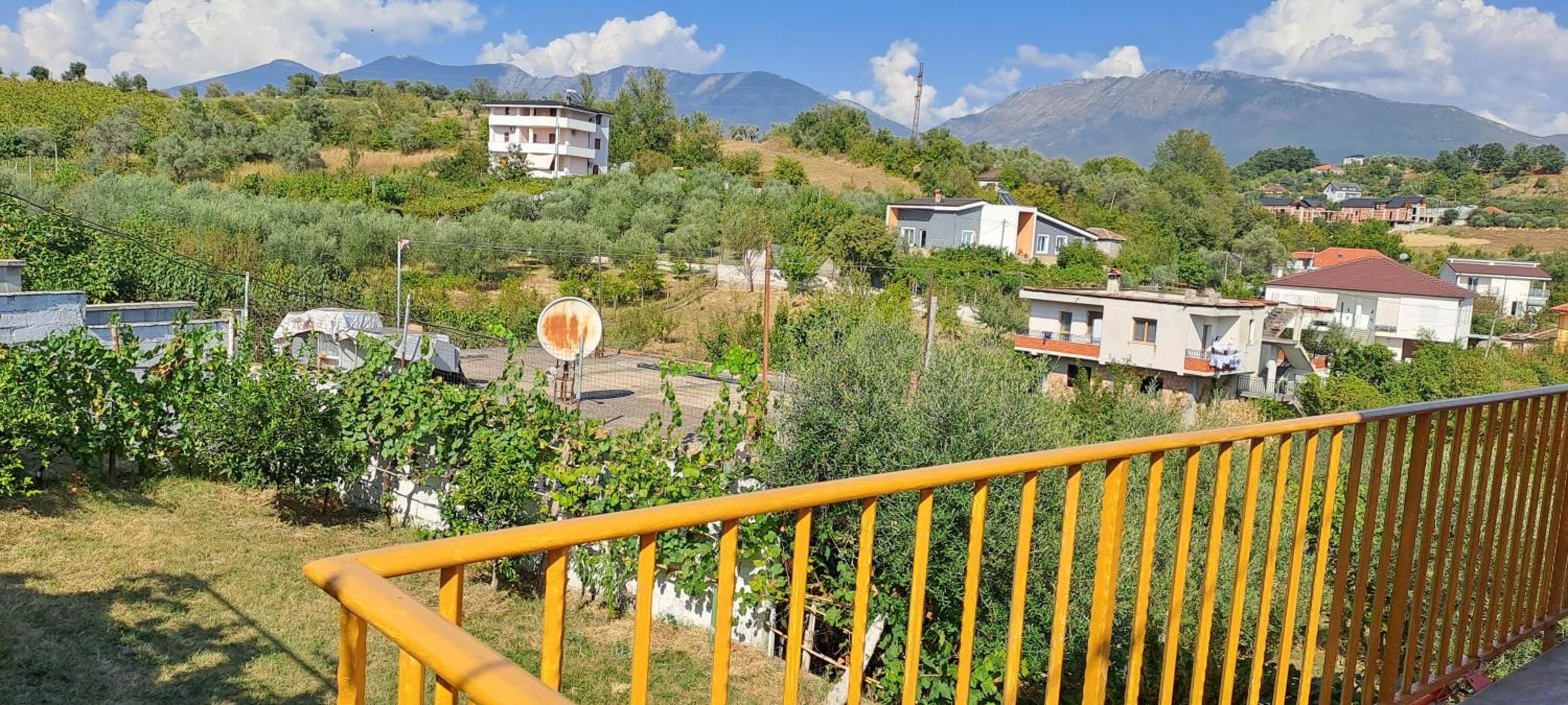 Tirana country apartment