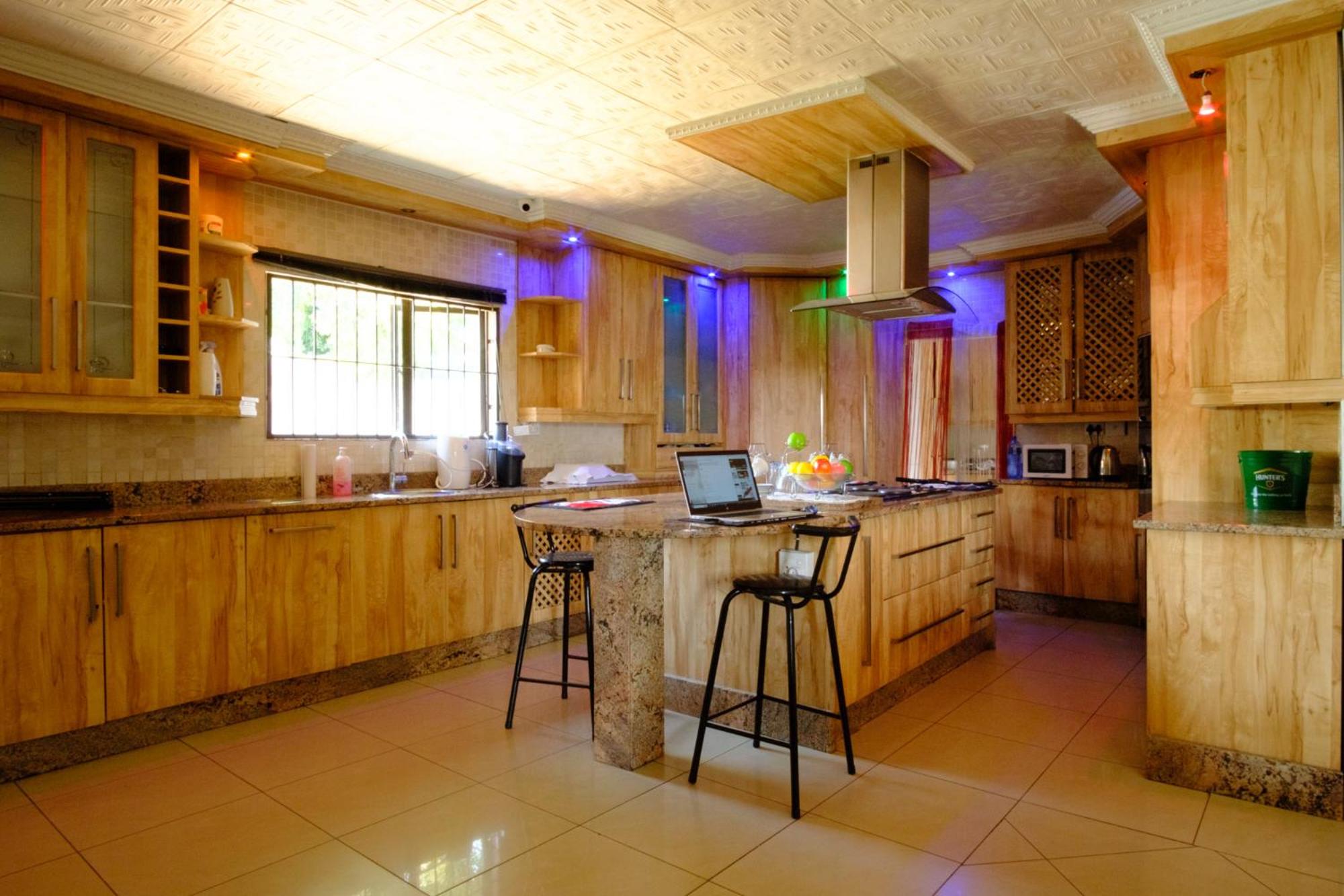 Alimop Bed and Breakfast