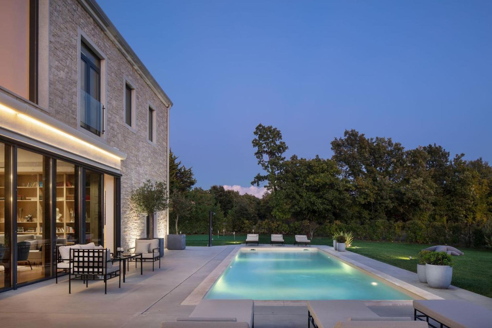 Luxury villa Valens with wellness in Tinjan view 3