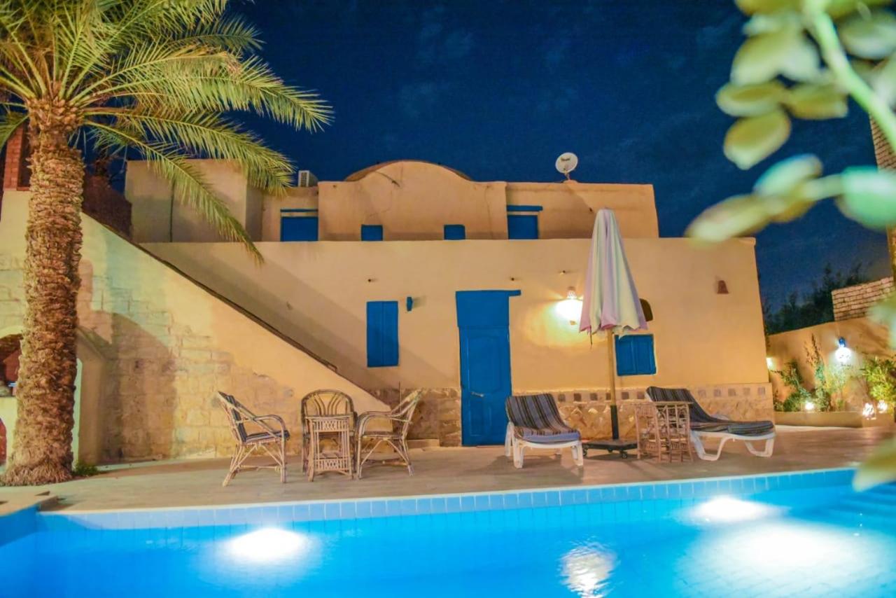 Tunis village