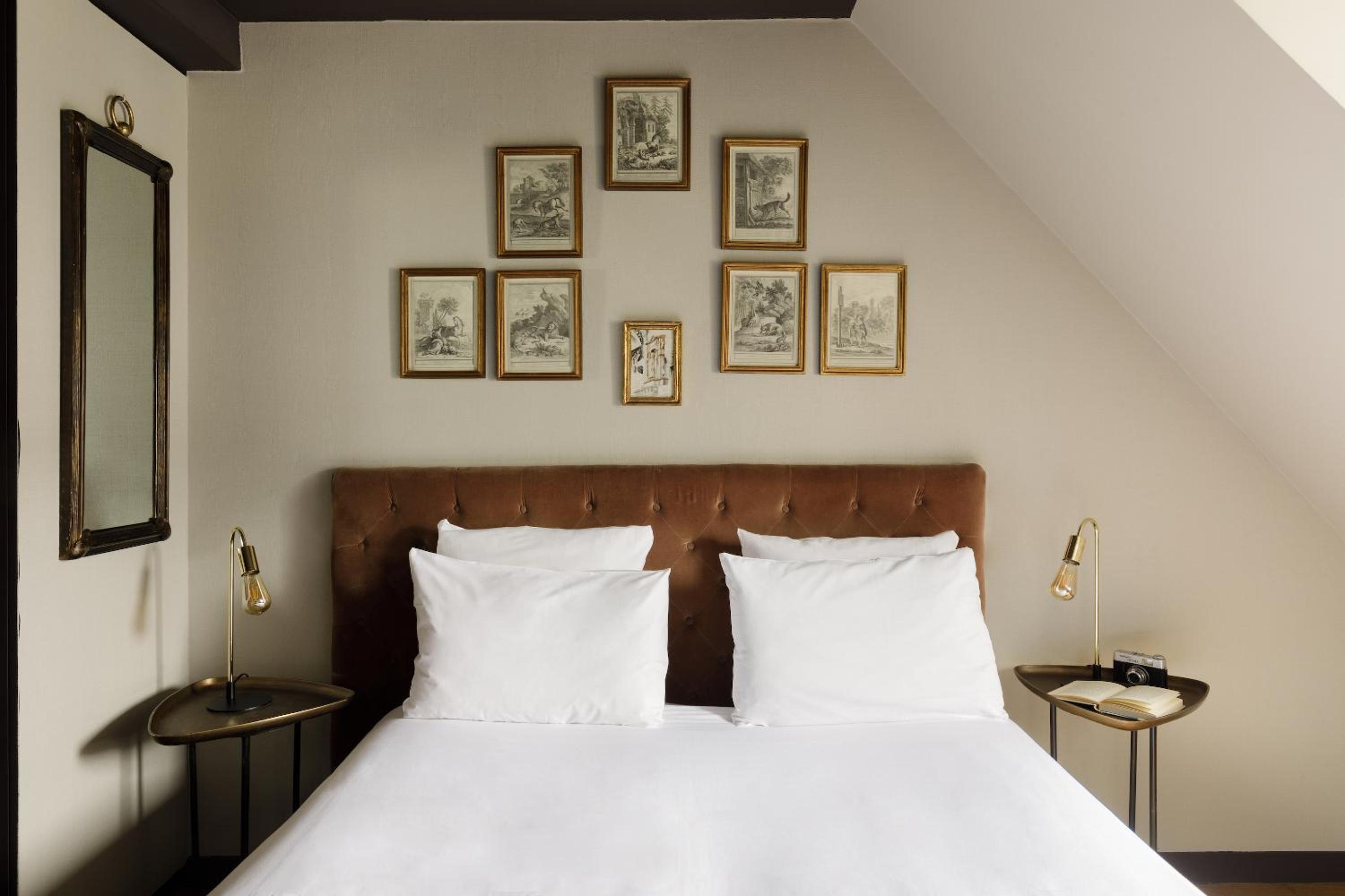 New Hotel Republique - Ex Albert's Hotel