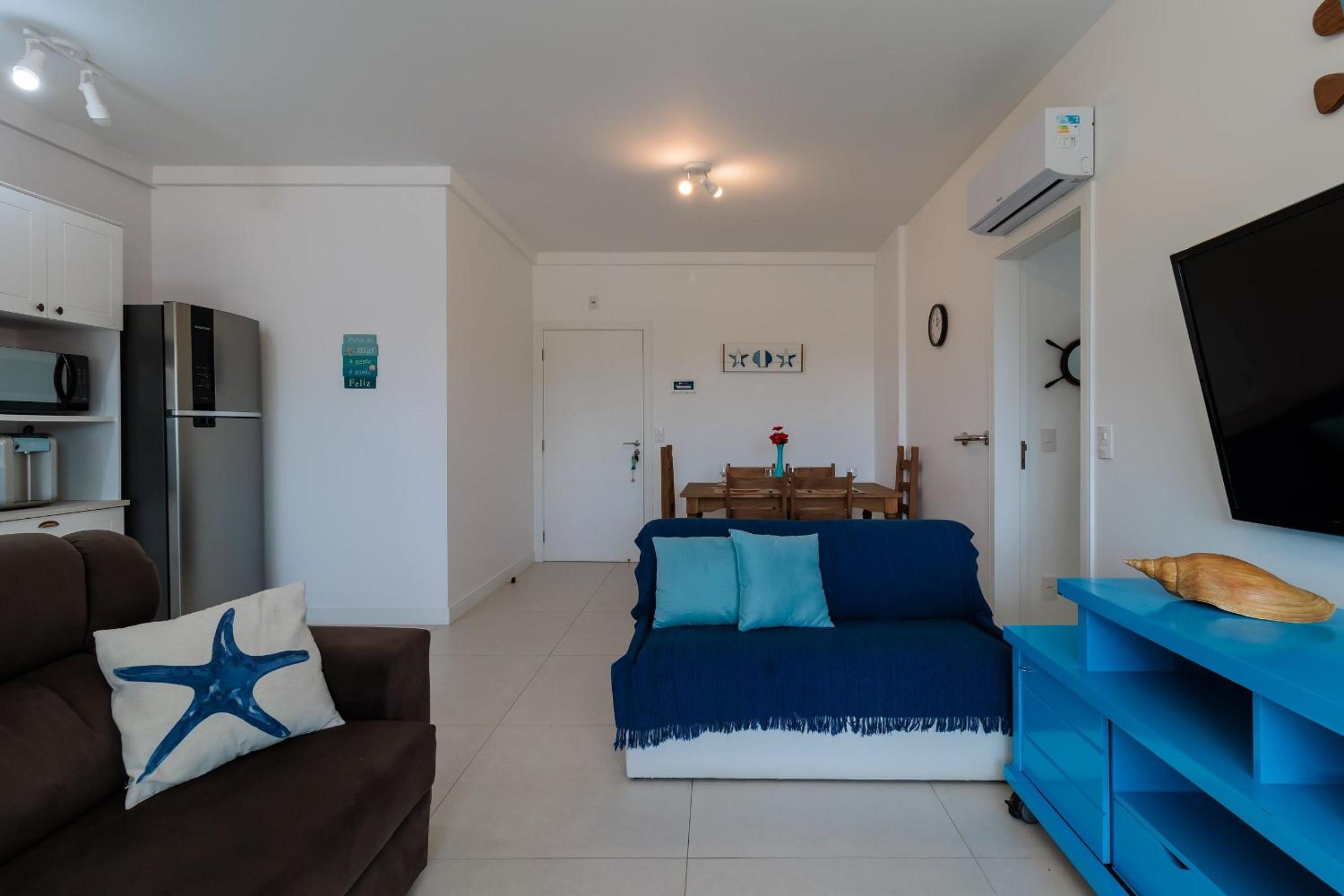 Apartments with pools 200m from the sea Floripa-SC ADC