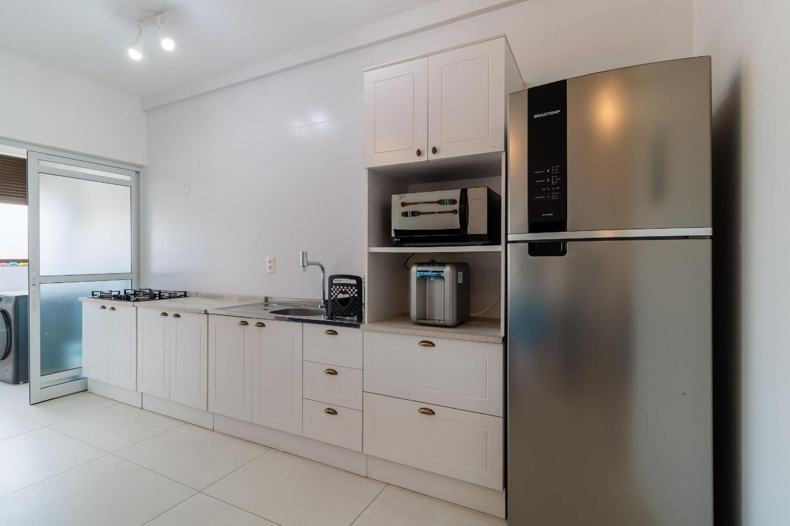 Apartments with pools 200m from the sea Floripa-SC ADC