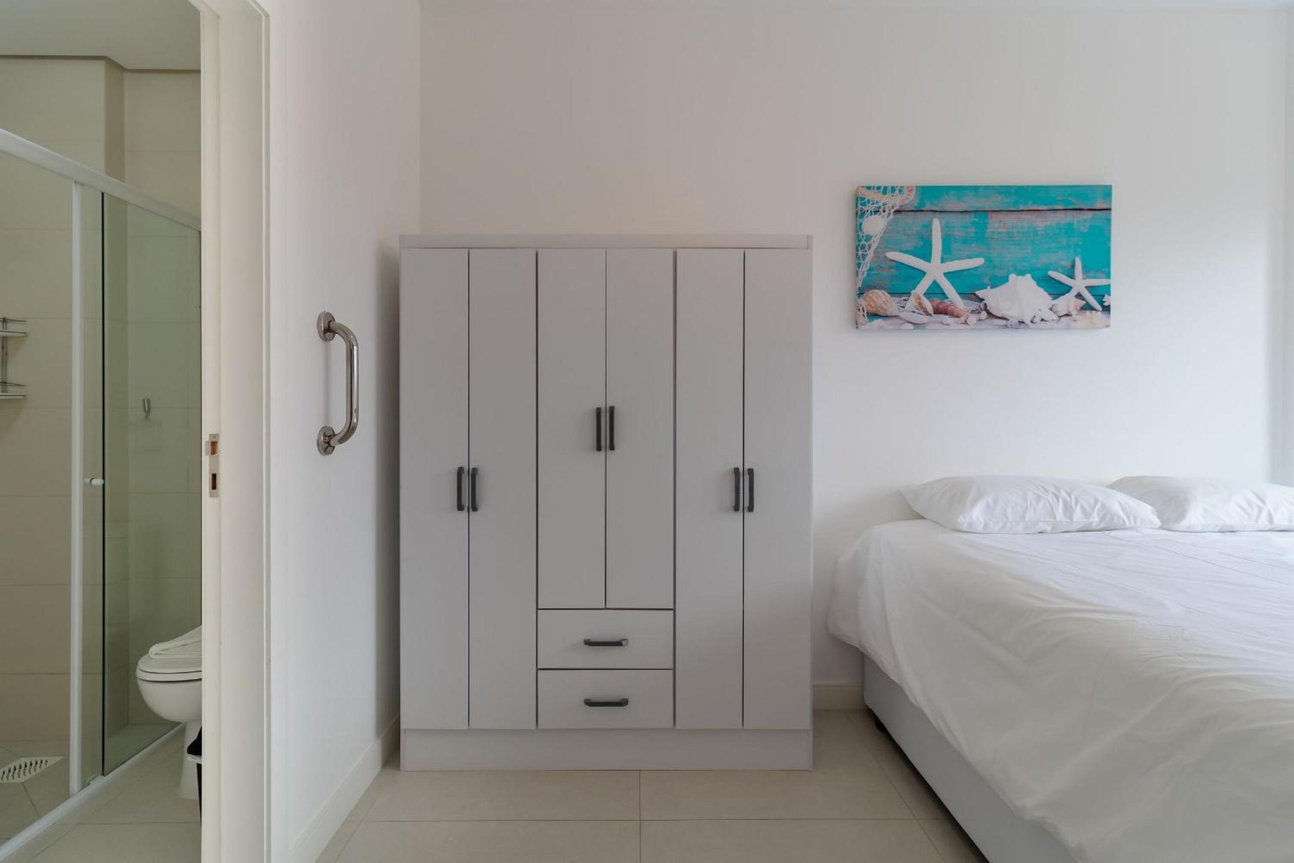 Apartments with pools 200m from the sea Floripa-SC ADC