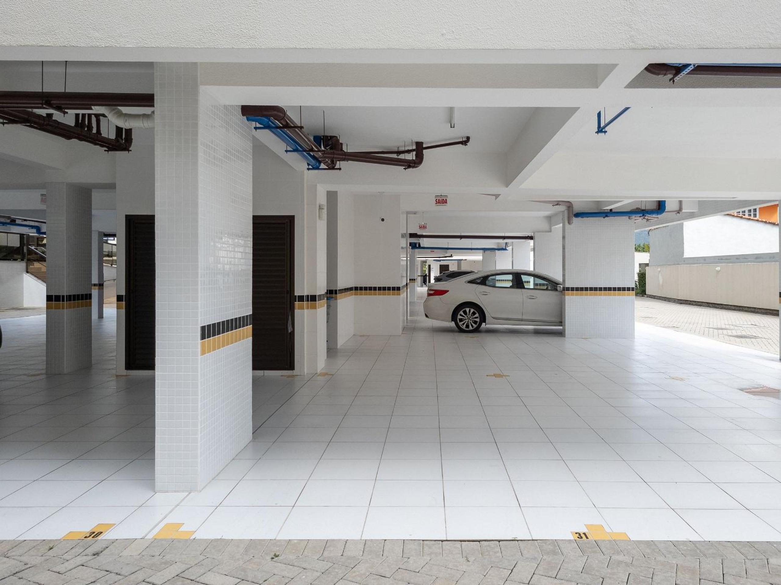 Apartments with pools 200m from the sea Floripa-SC ADC