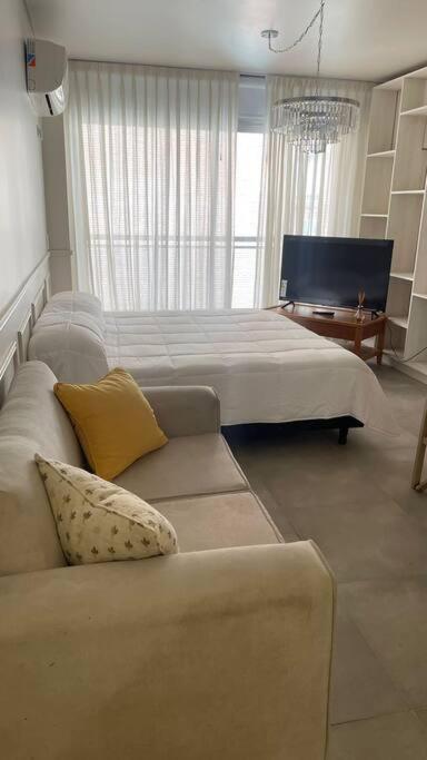 Belgrano chic, Echeverría y Arcos