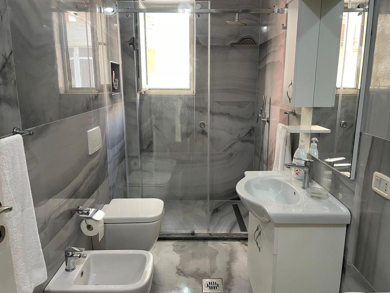 2 Bedroom seaview Vlora Promenade