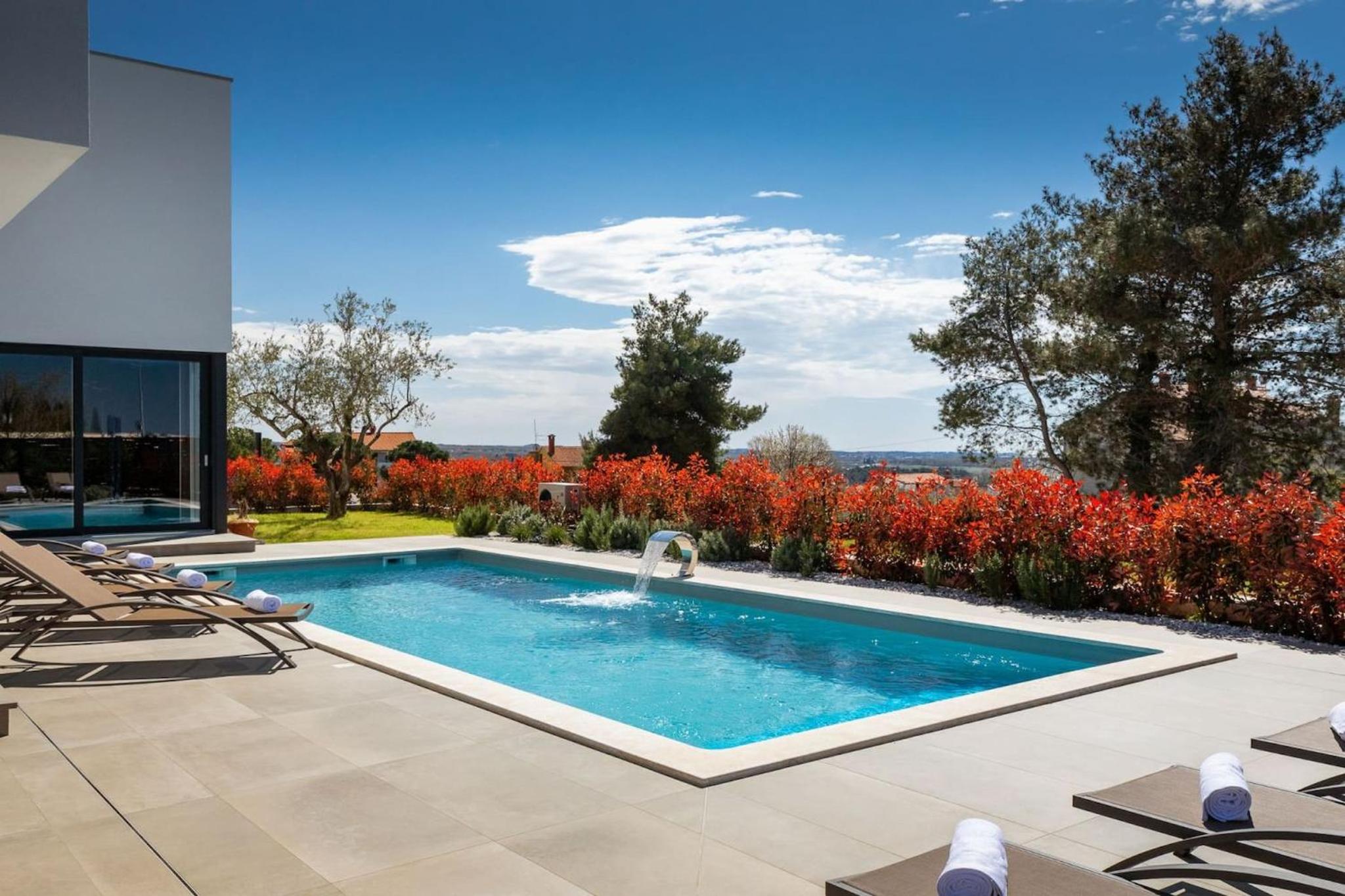 Modern Villa Tonka with pool and grill in Porec view 3