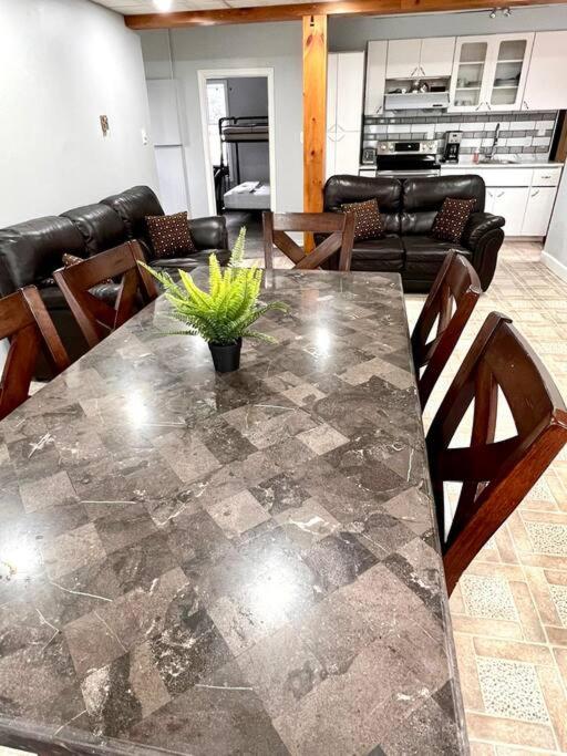 3 bedroom house in Downtown Trenton with 3 car and 1 trailer parking