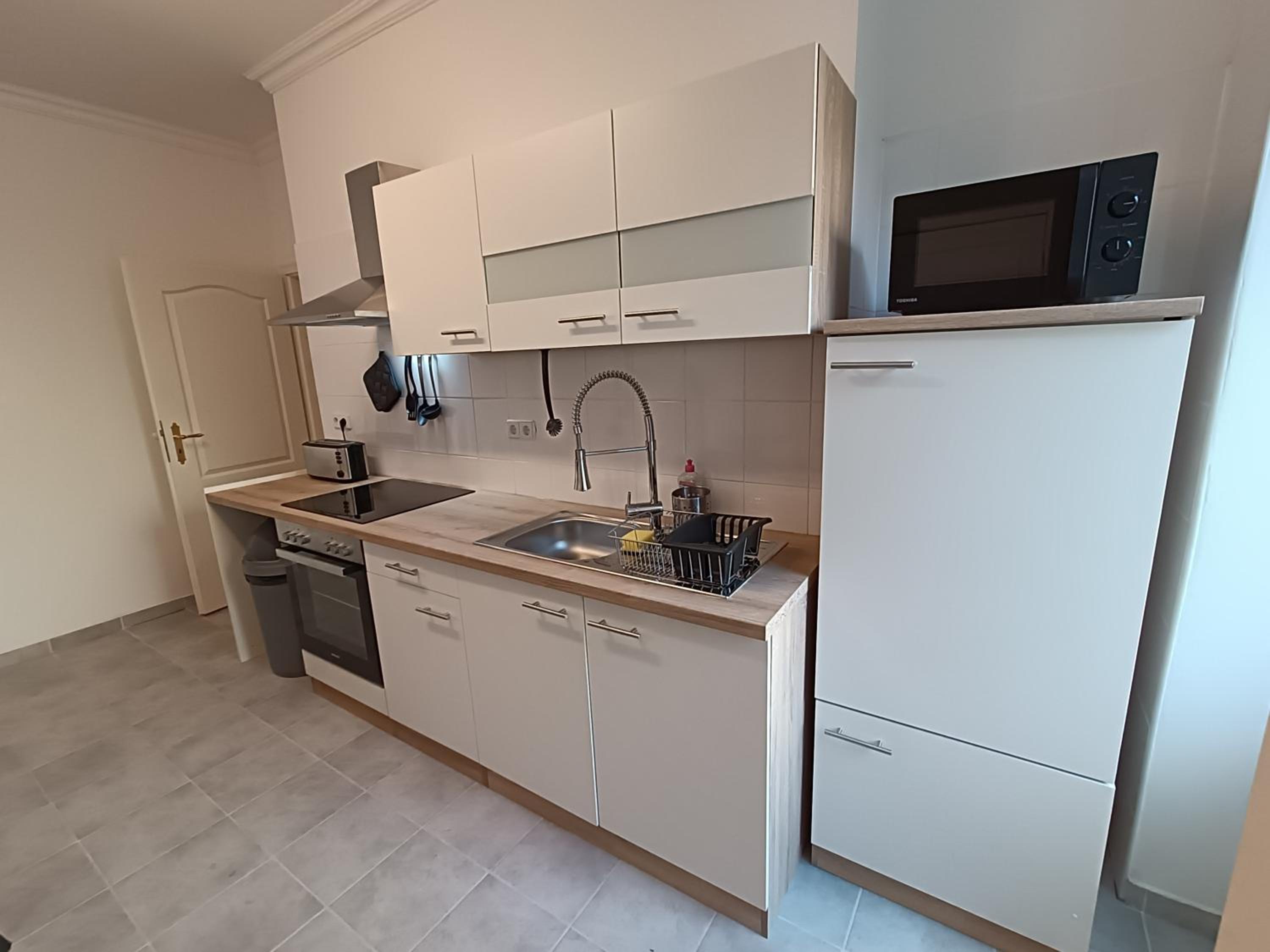 central 2 Bedroom Apartment in Kreuzberg