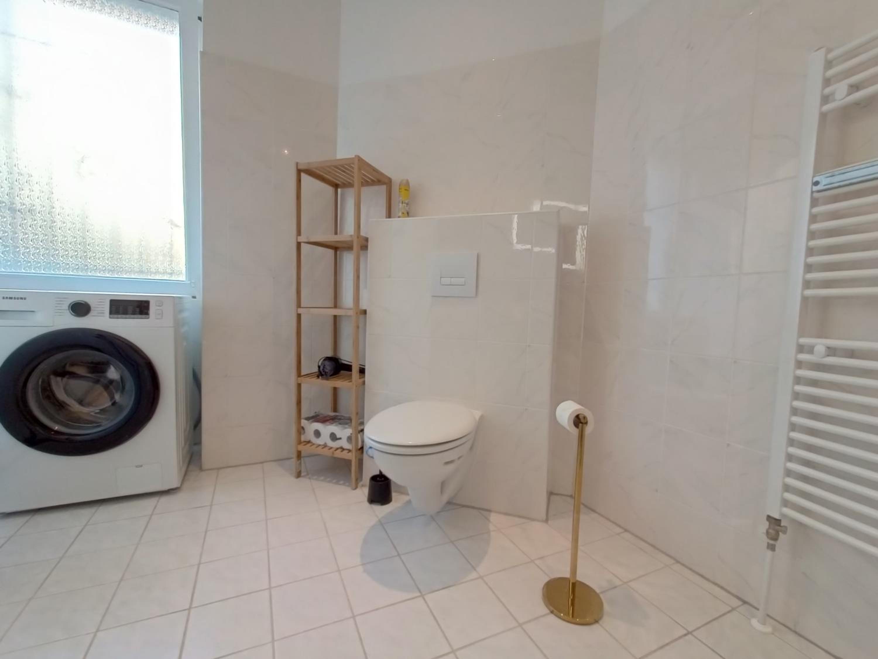 central 2 Bedroom Apartment in Kreuzberg