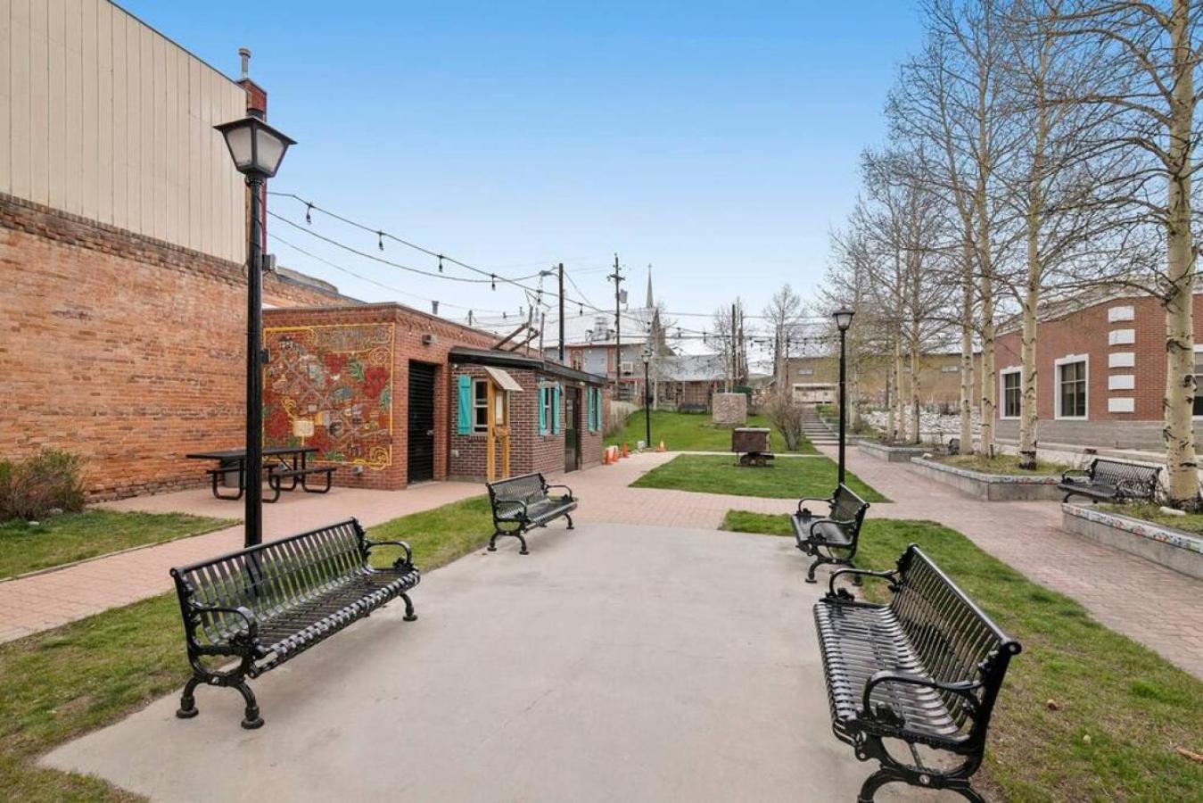 Photo 37