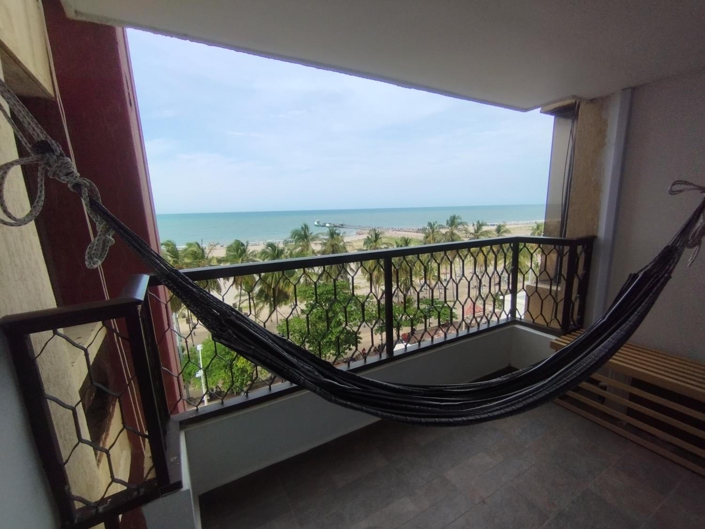R3 Apartamento muy comodo y seguro perfecto para trabajar o vacacionar con balcón al mar