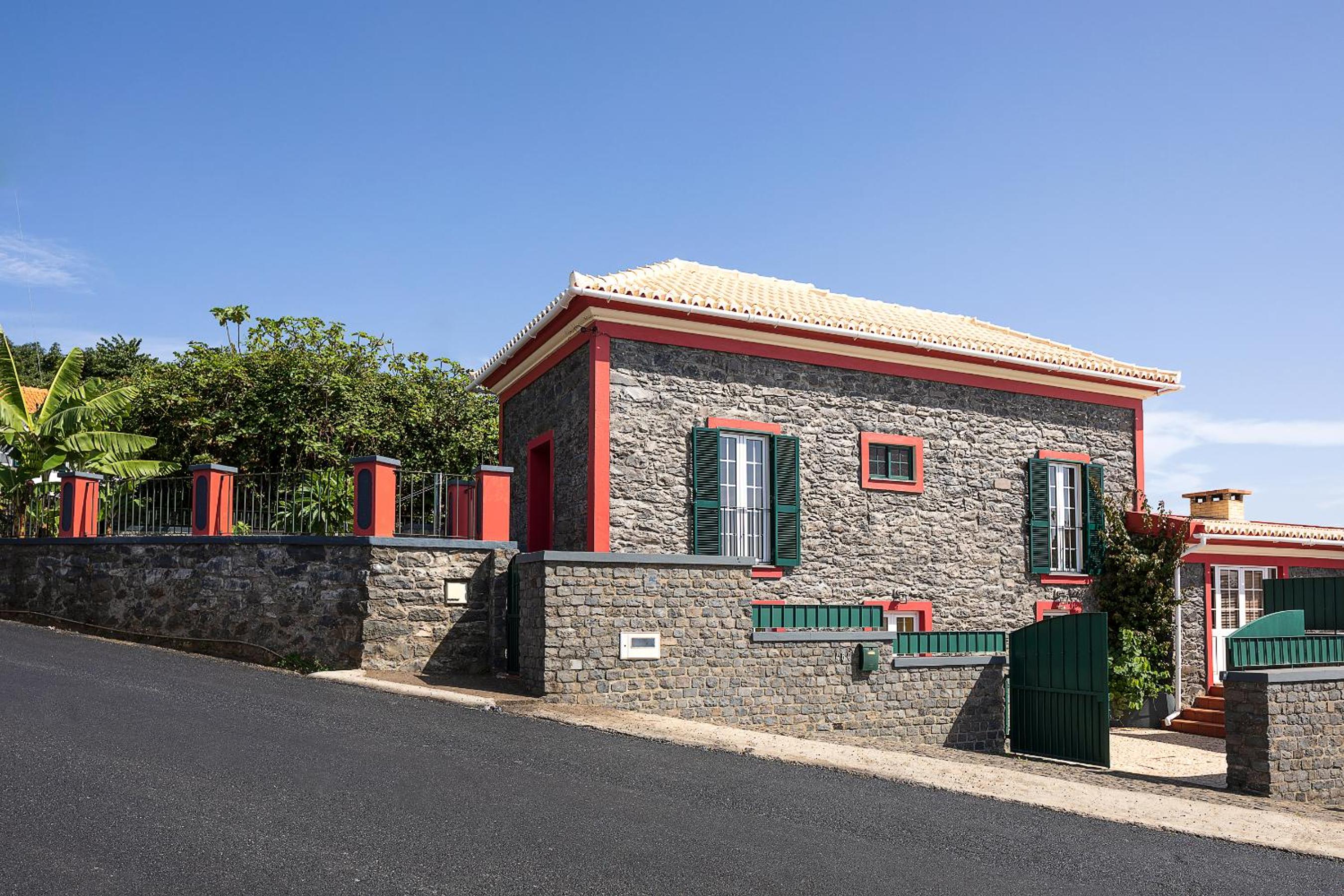 Corman House, Sea View & Pool view 5