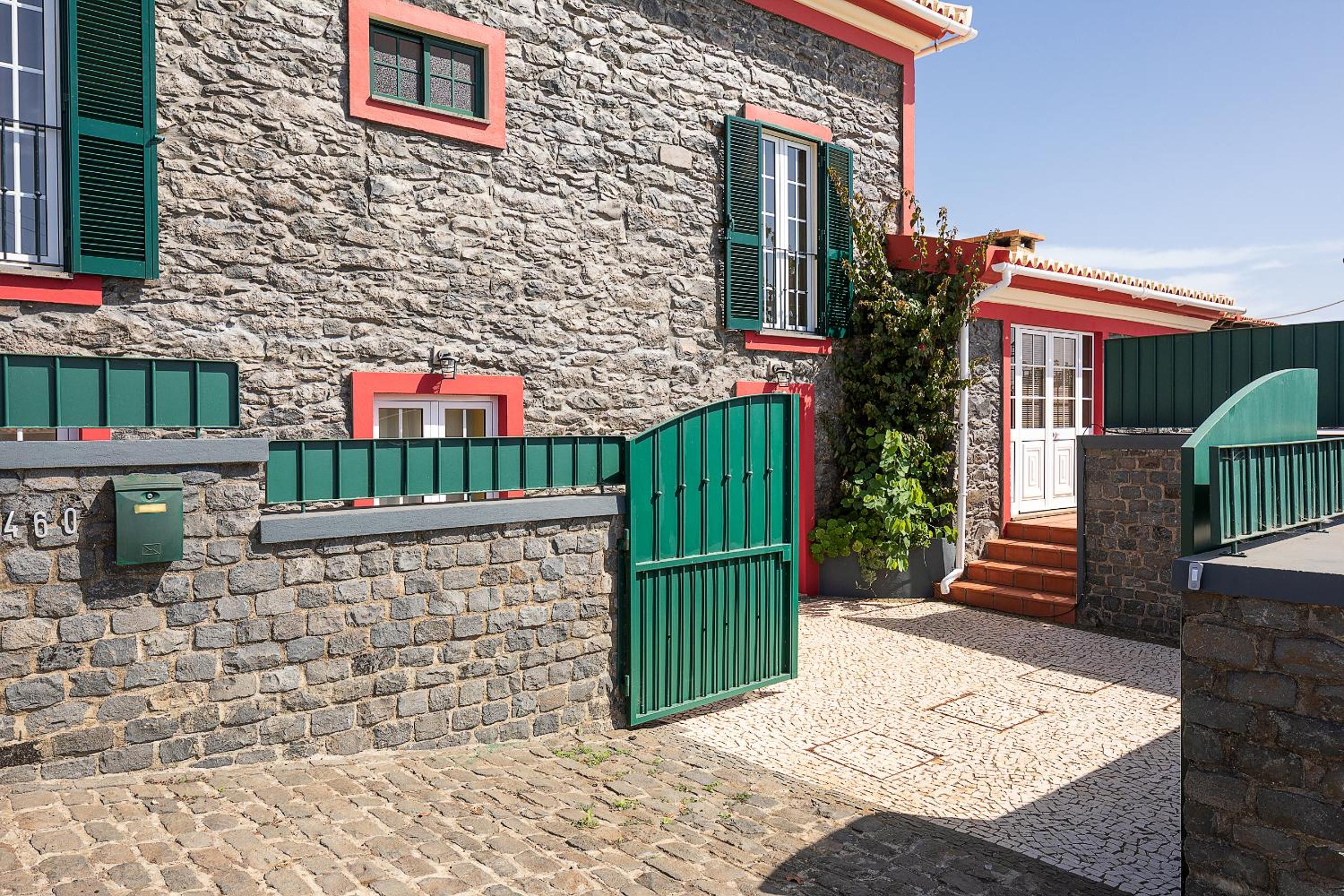 Corman House, Sea View & Pool view 4