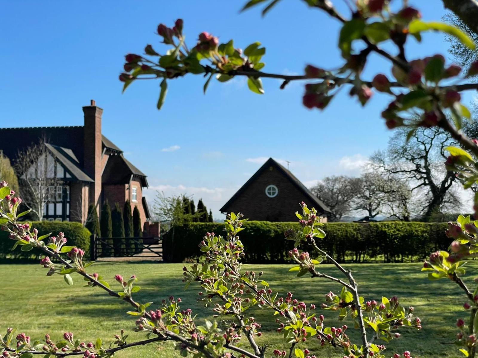 Cheshire Retreat at Within Street Farm
