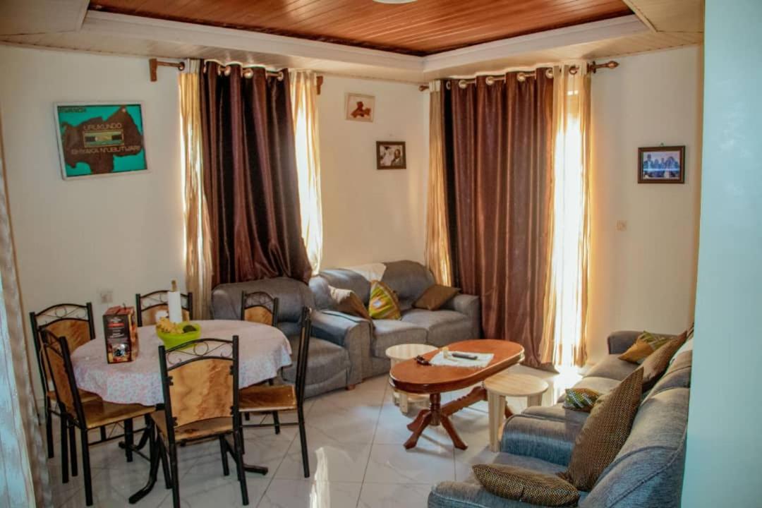 Kigali bright housse