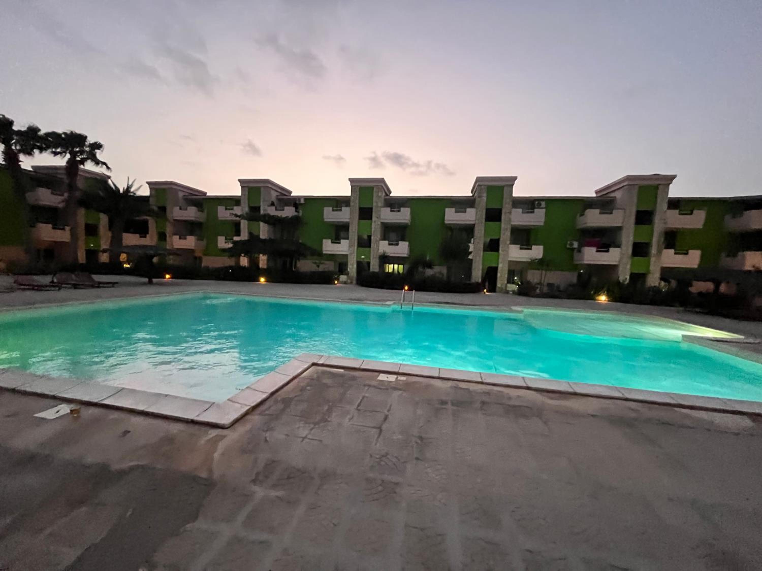 Cozy Apartment with Pool, near Beach and Center