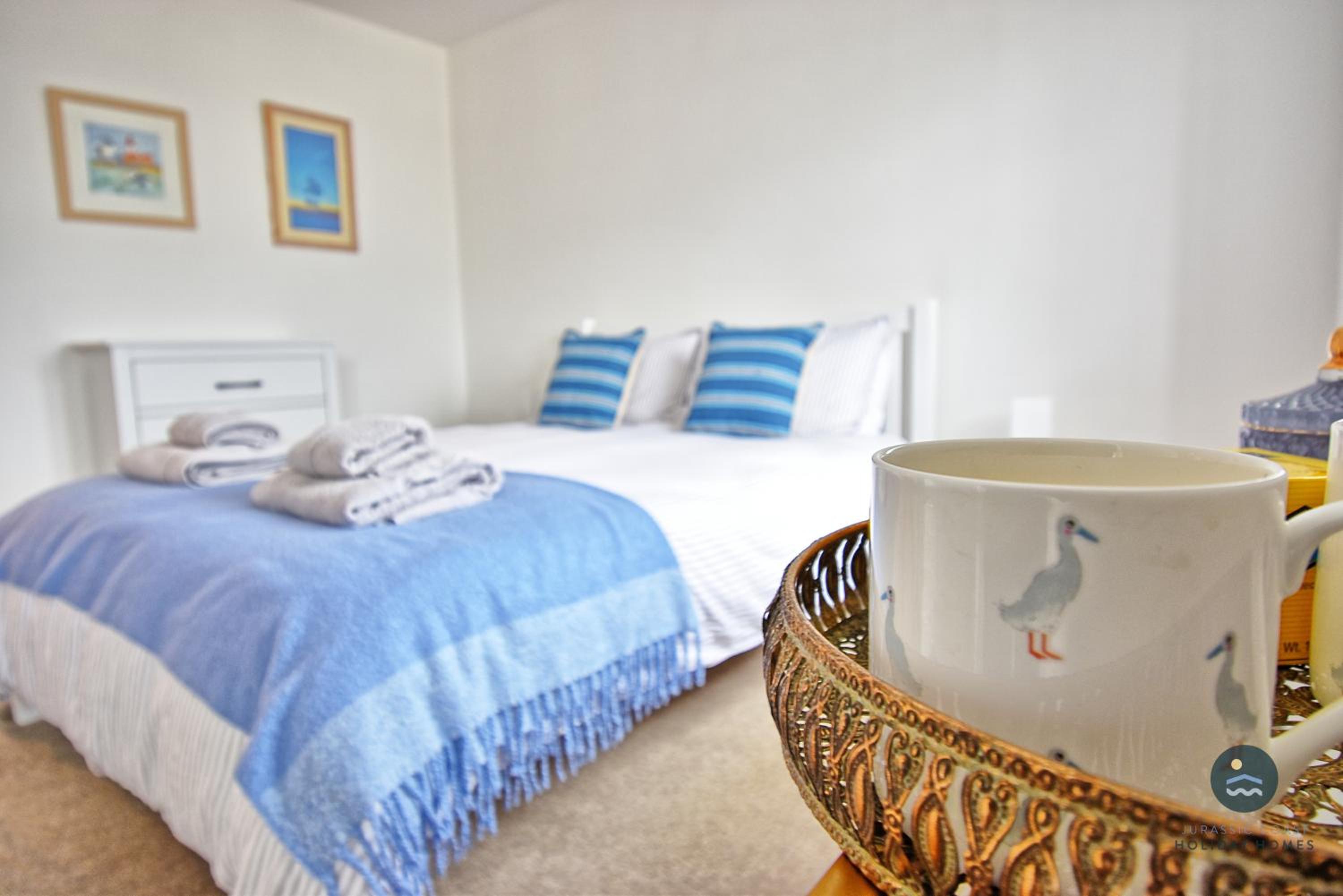 Capstan Cottage - harbour cottage with parking view 4